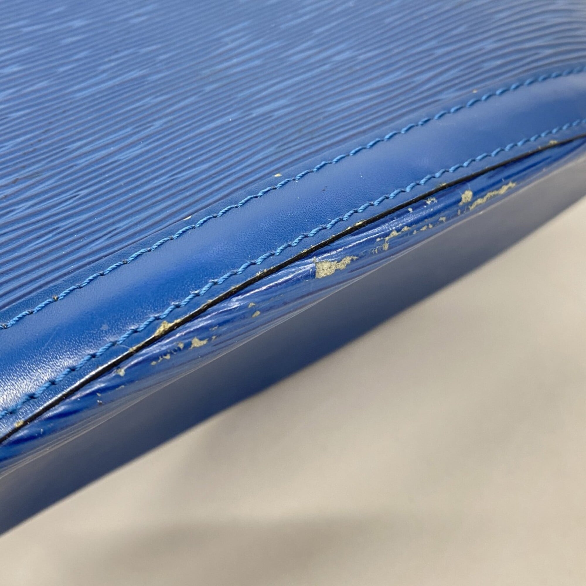 Louis Vuitton Toledo Blue Shoulder Bag (Pre-Owned)
