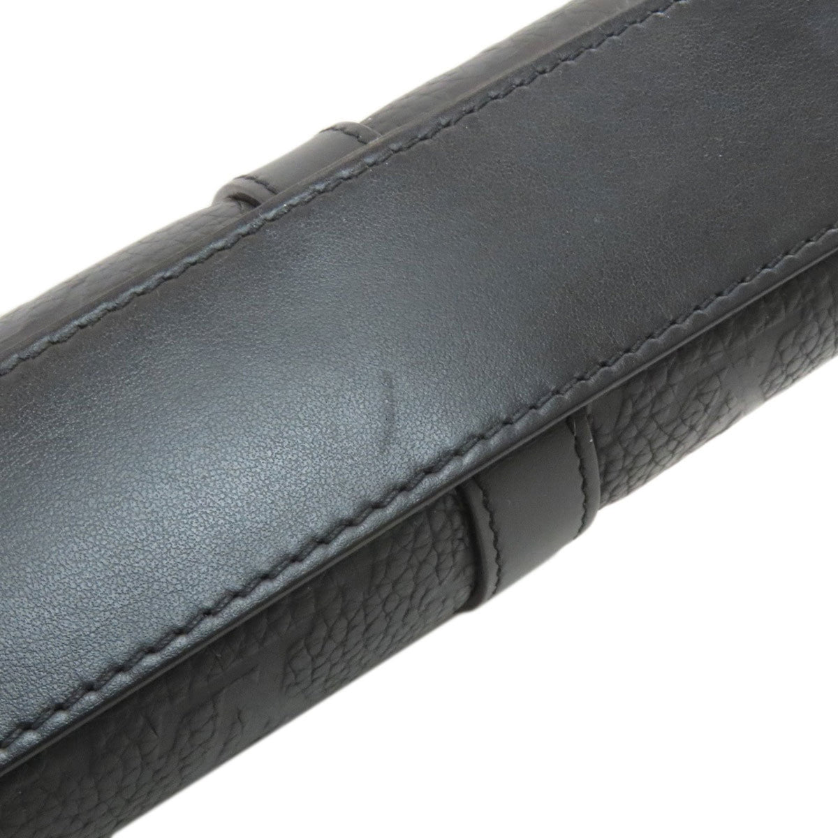 Louis Vuitton Black Leather Handbag (Pre-Owned)