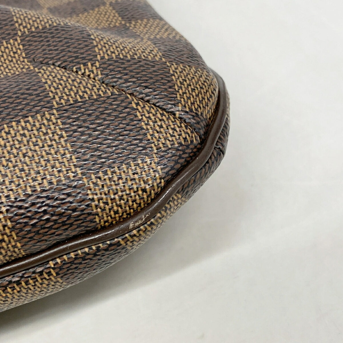 Louis Vuitton Ebene Shoulder Bag (Pre-Owned)
