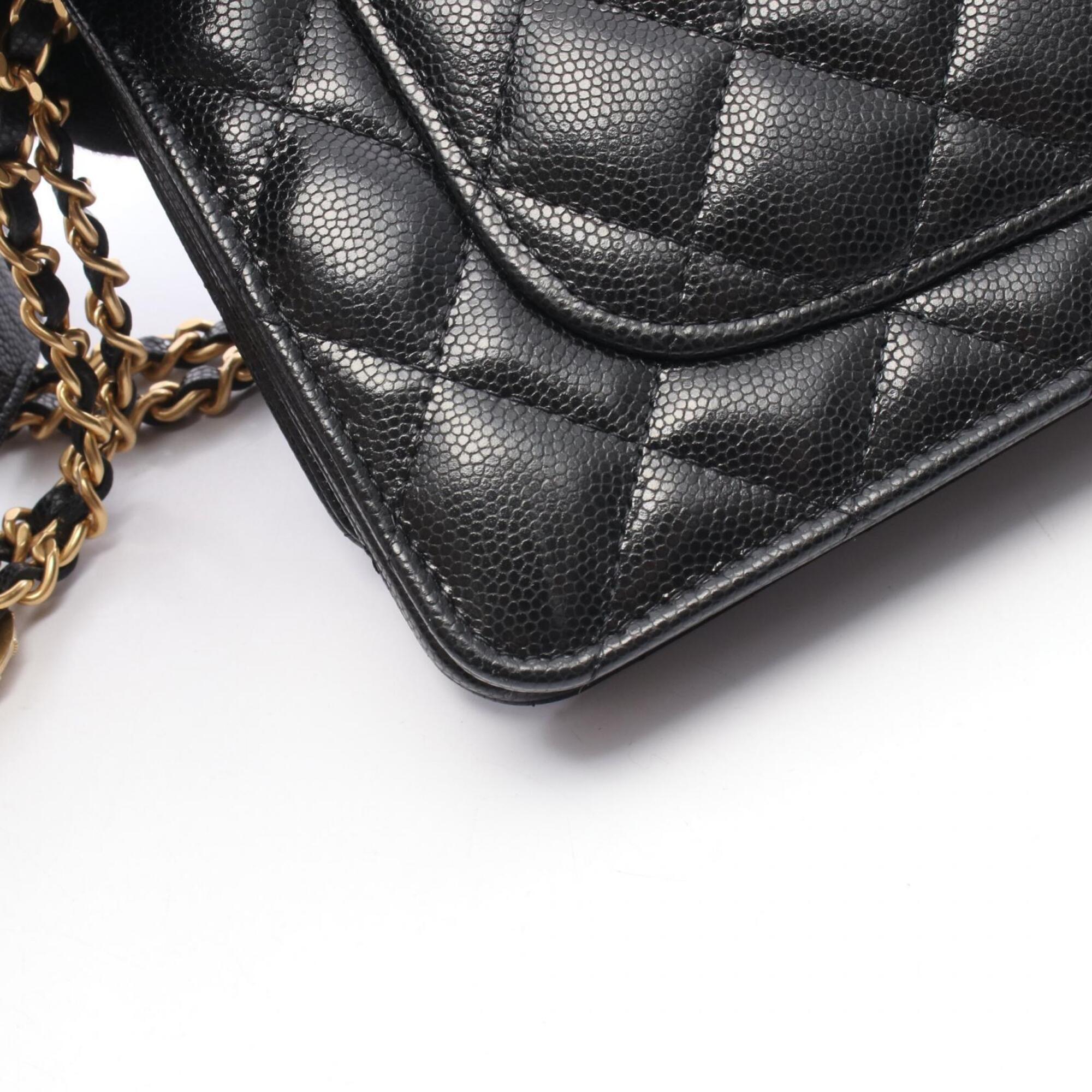 Chanel Black Grained Calfskin Handbag Shoulder Bag (Pre-Owned)
