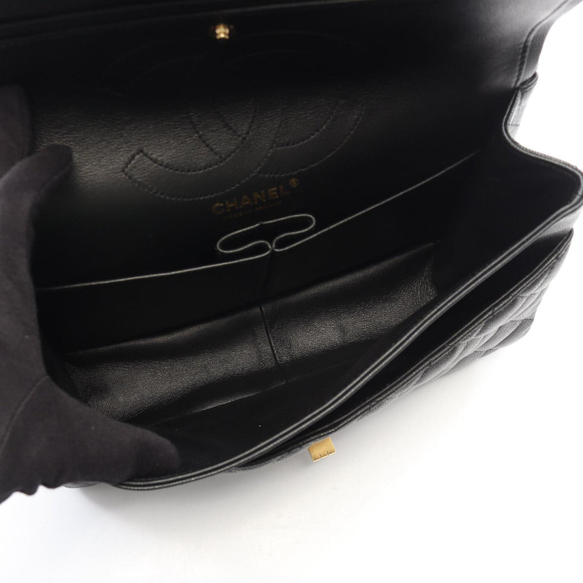 Chanel Black Grained Calfskin Handbag Shoulder Bag (Pre-Owned)