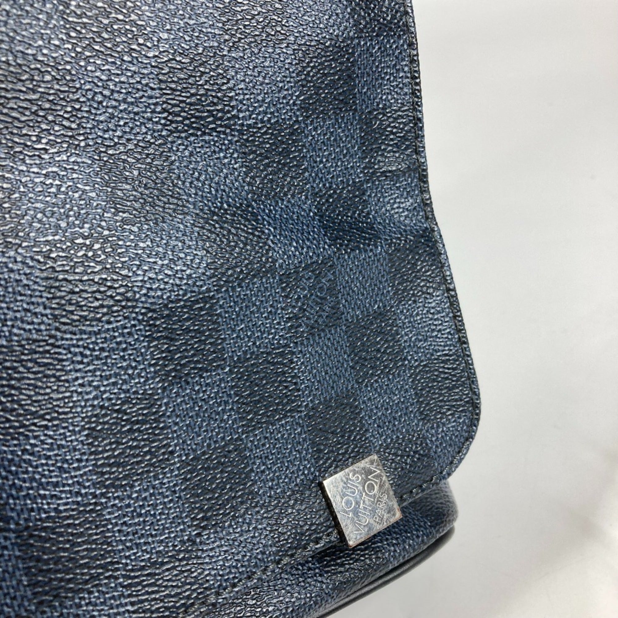 Louis Vuitton Damier Cobalt Multi-Color Navy Shoulder Bag (Pre-Owned)