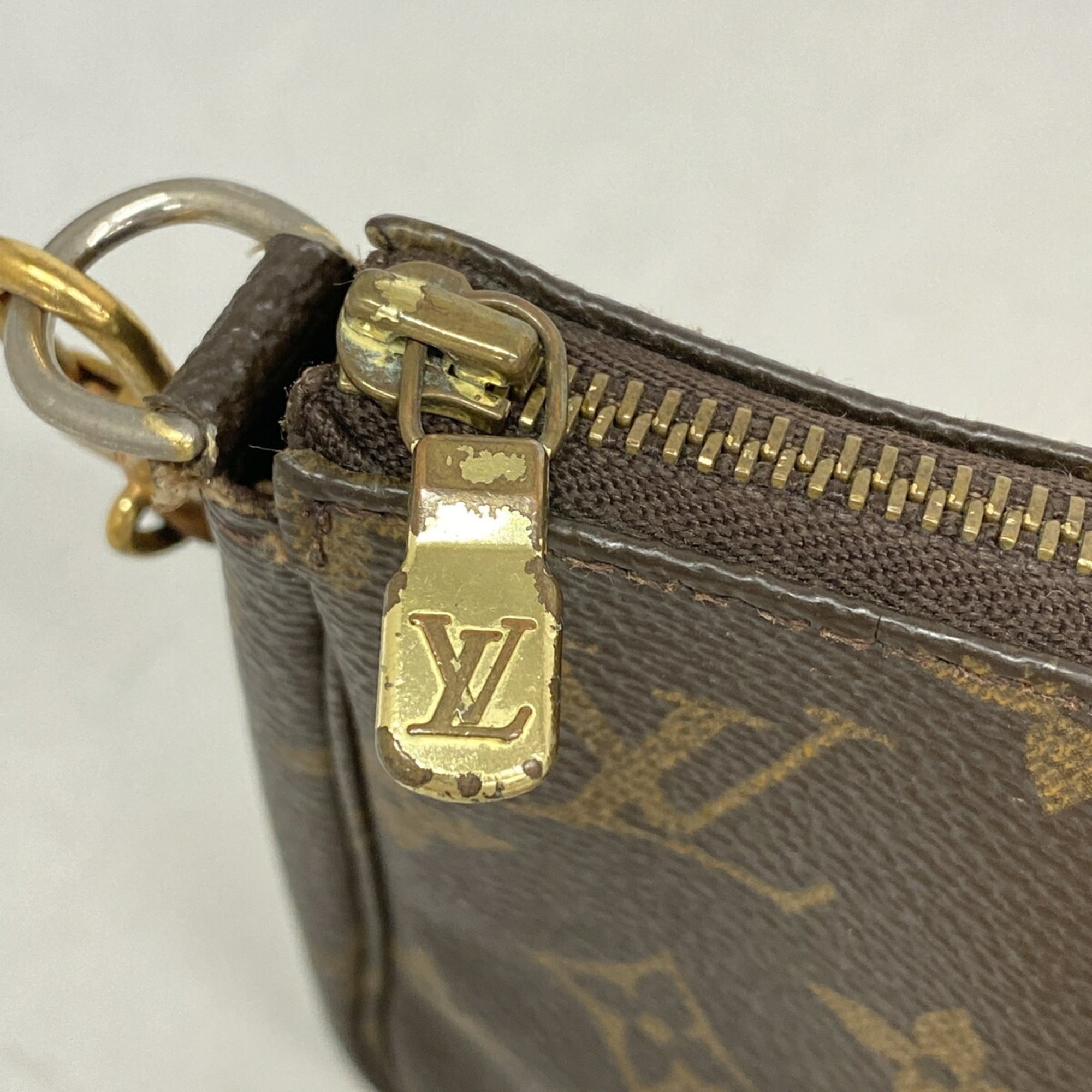 Louis Vuitton Brown Pouch (Pre-Owned)