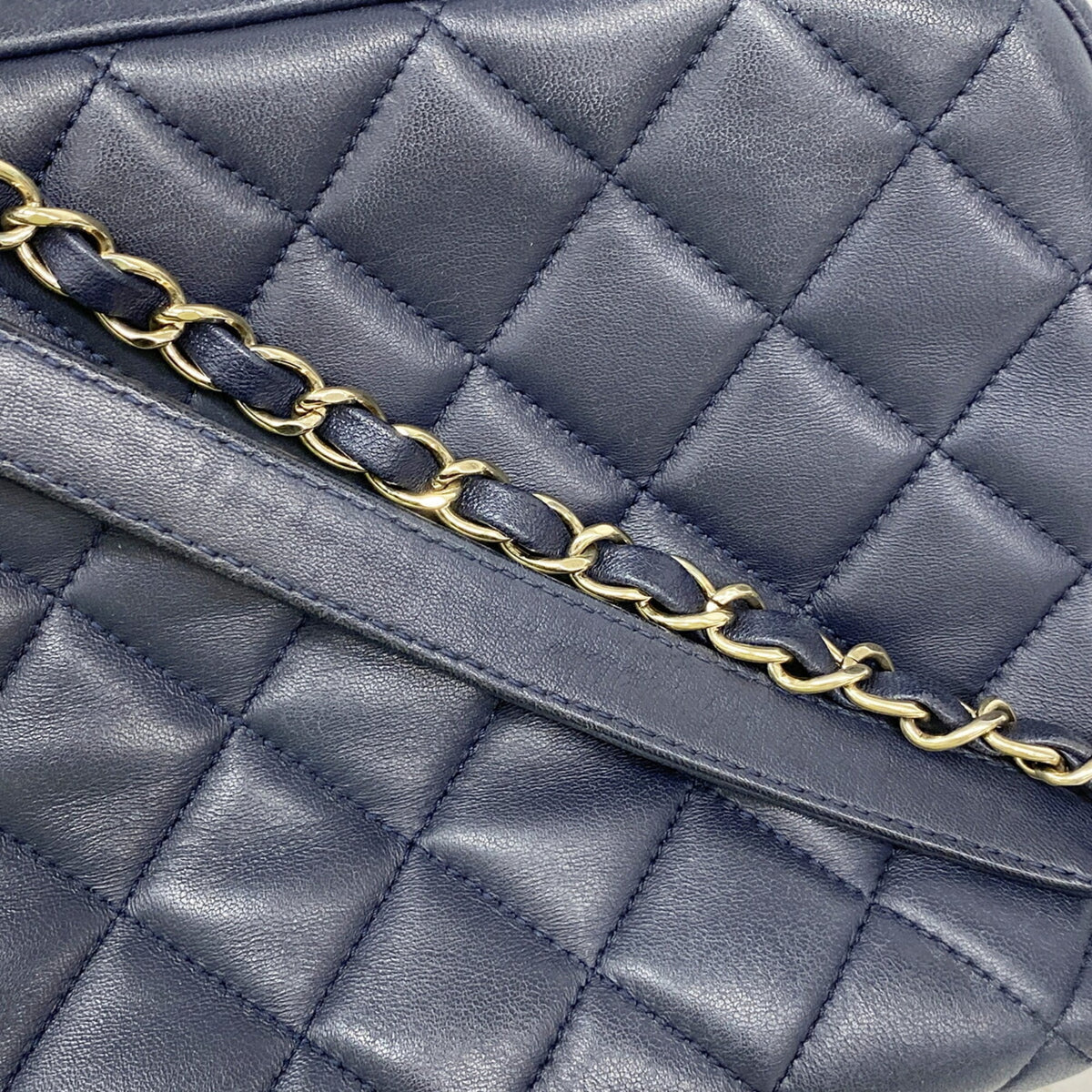 Chanel Navy Leather Handbag (Pre-Owned)