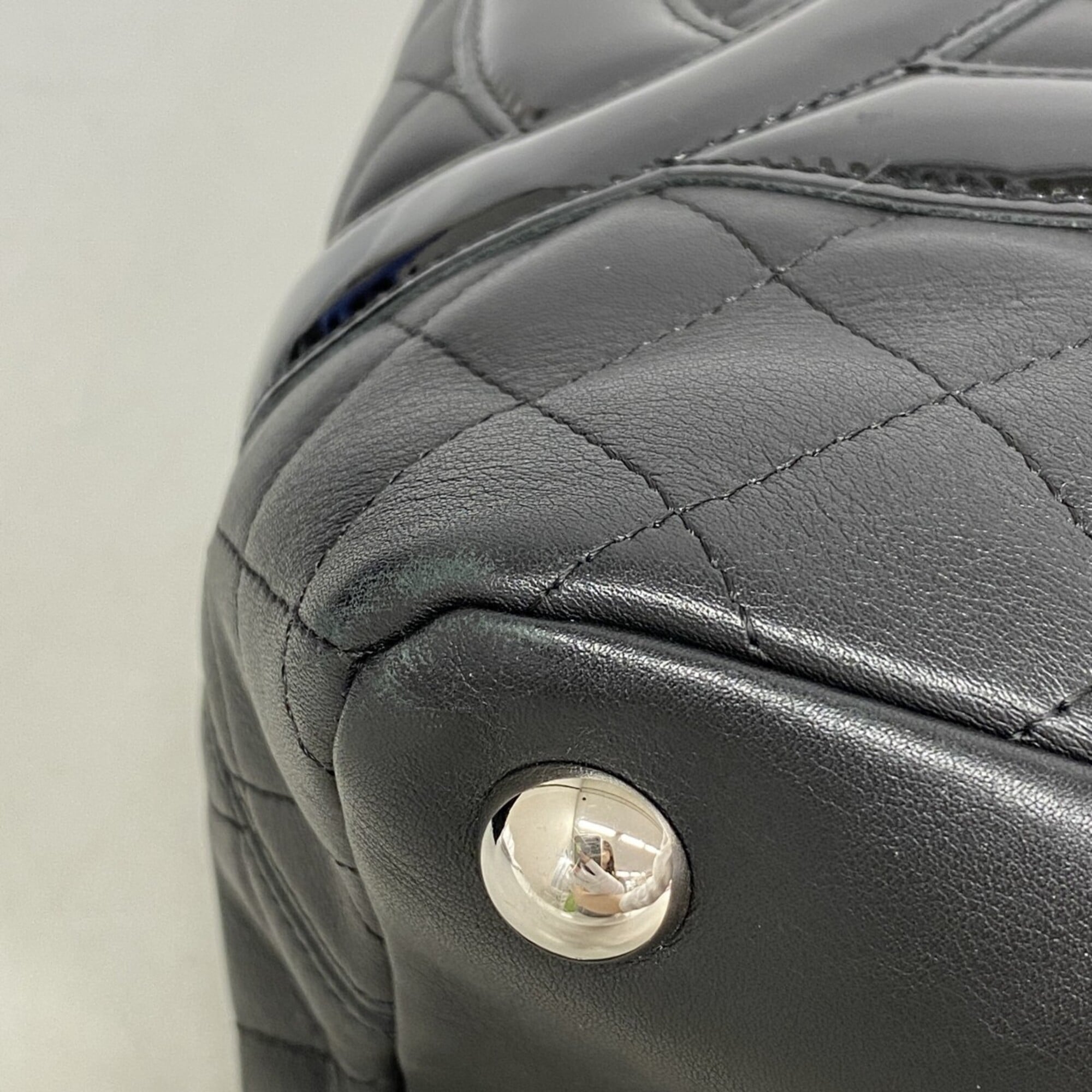 Chanel Black Leather Tote Bag (Pre-Owned)