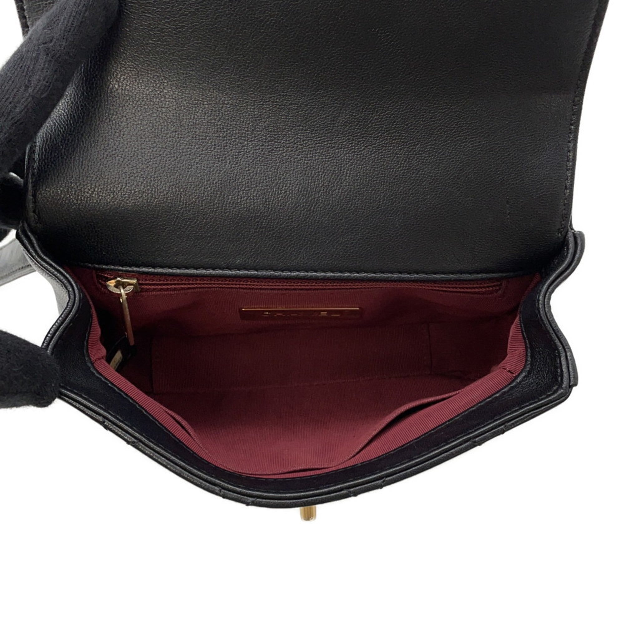 Chanel Black Leather Fanny Pack (Pre-Owned)
