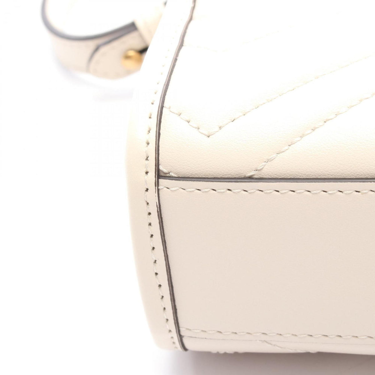 Gucci Gg Marmont White Leather Handbag (Pre-Owned)
