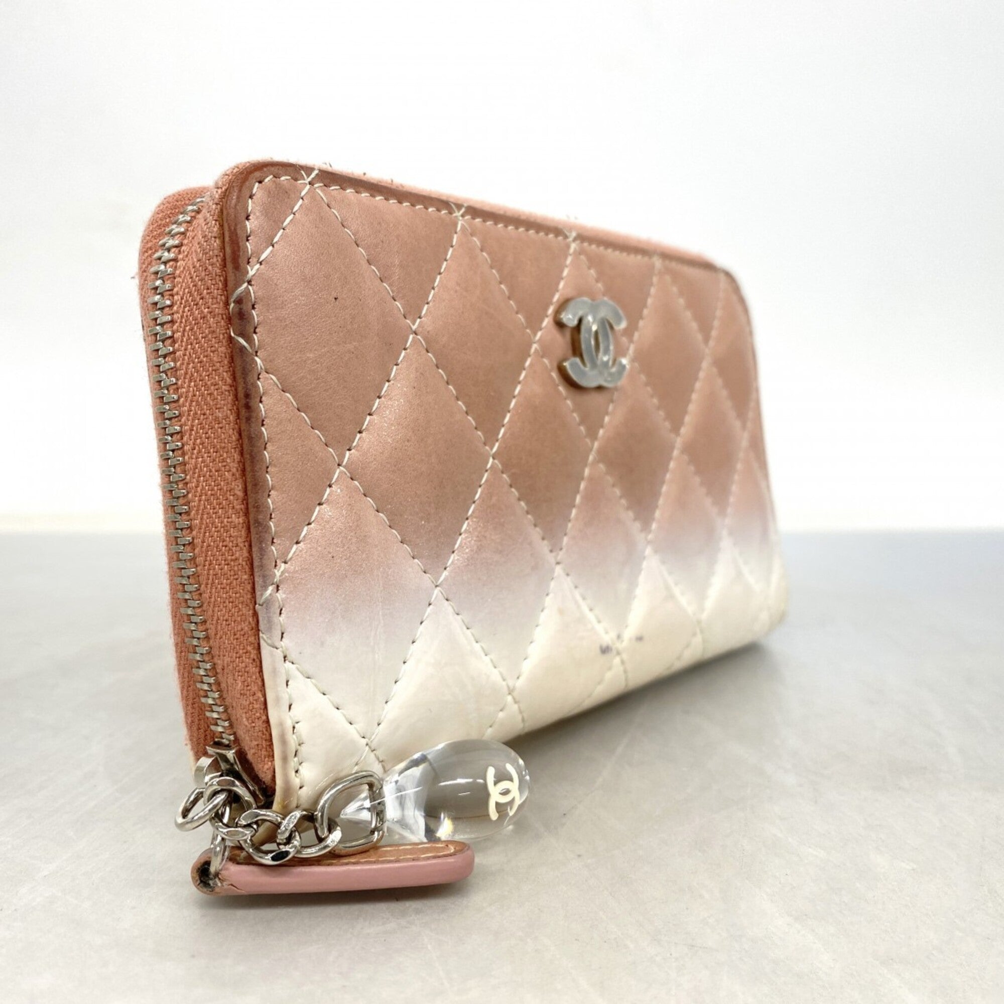 Chanel Pink White Leather Patent Leather Wallet (Bi-Fold) (Pre-Owned)