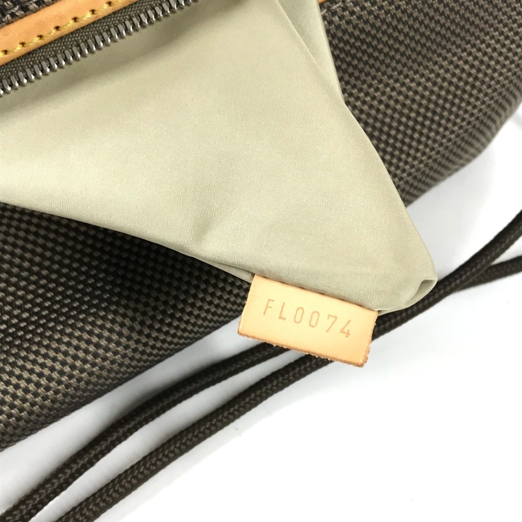 Louis Vuitton Earth Khaki Damier Geant Canvas Shoulder Bag (Pre-Owned)