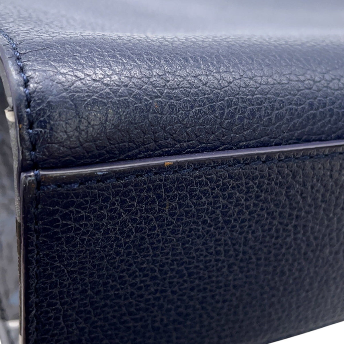 Mcm Navy Leather Handbag Tote Bag (Pre-Owned)