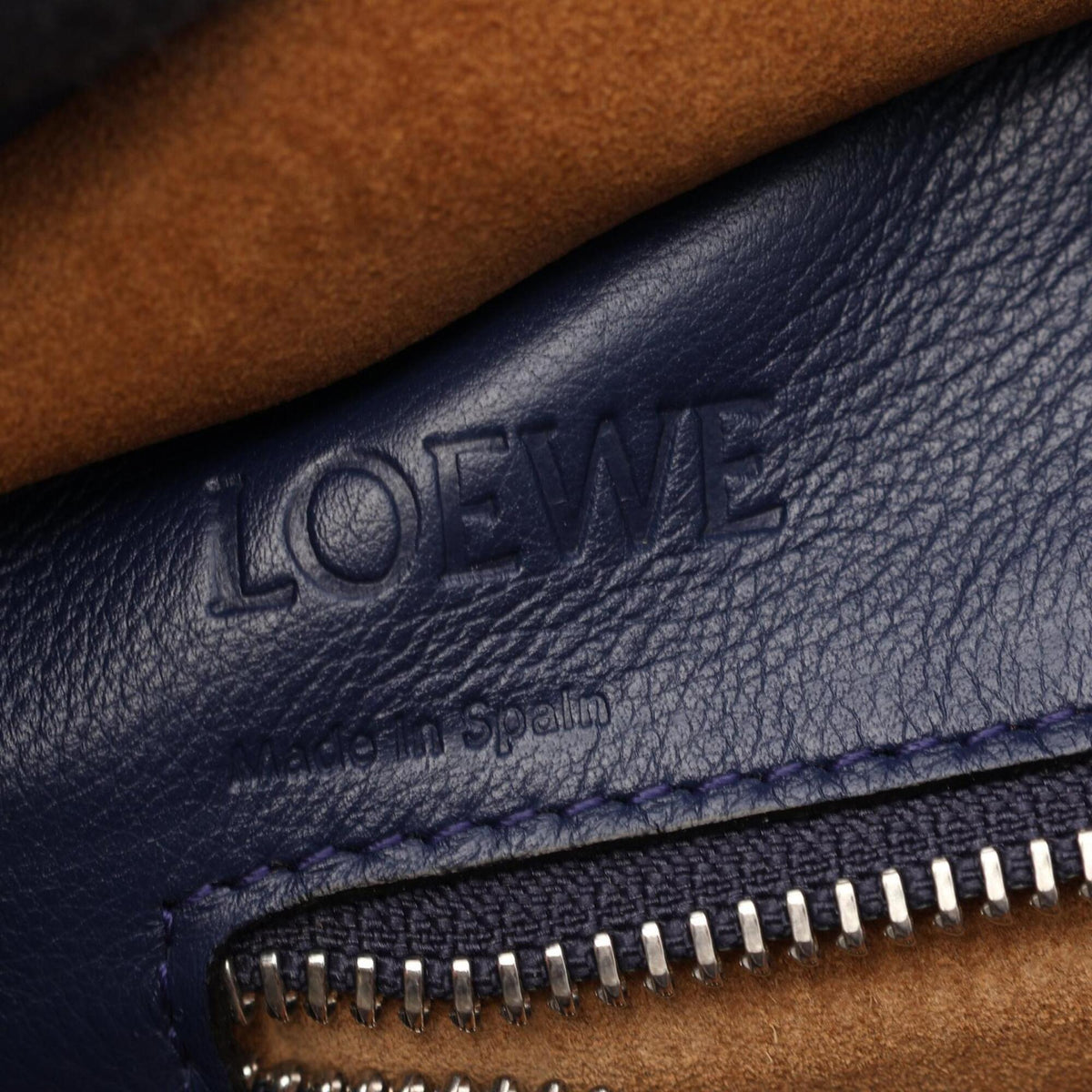 Loewe Navy Leather Handbag (Pre-Owned)