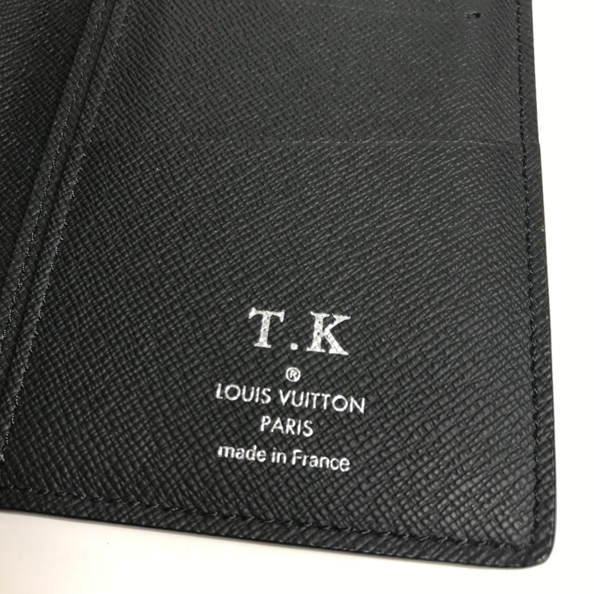 Louis Vuitton Black Noir Epi Leather Long Wallet (Bi-Fold) (Pre-Owned)