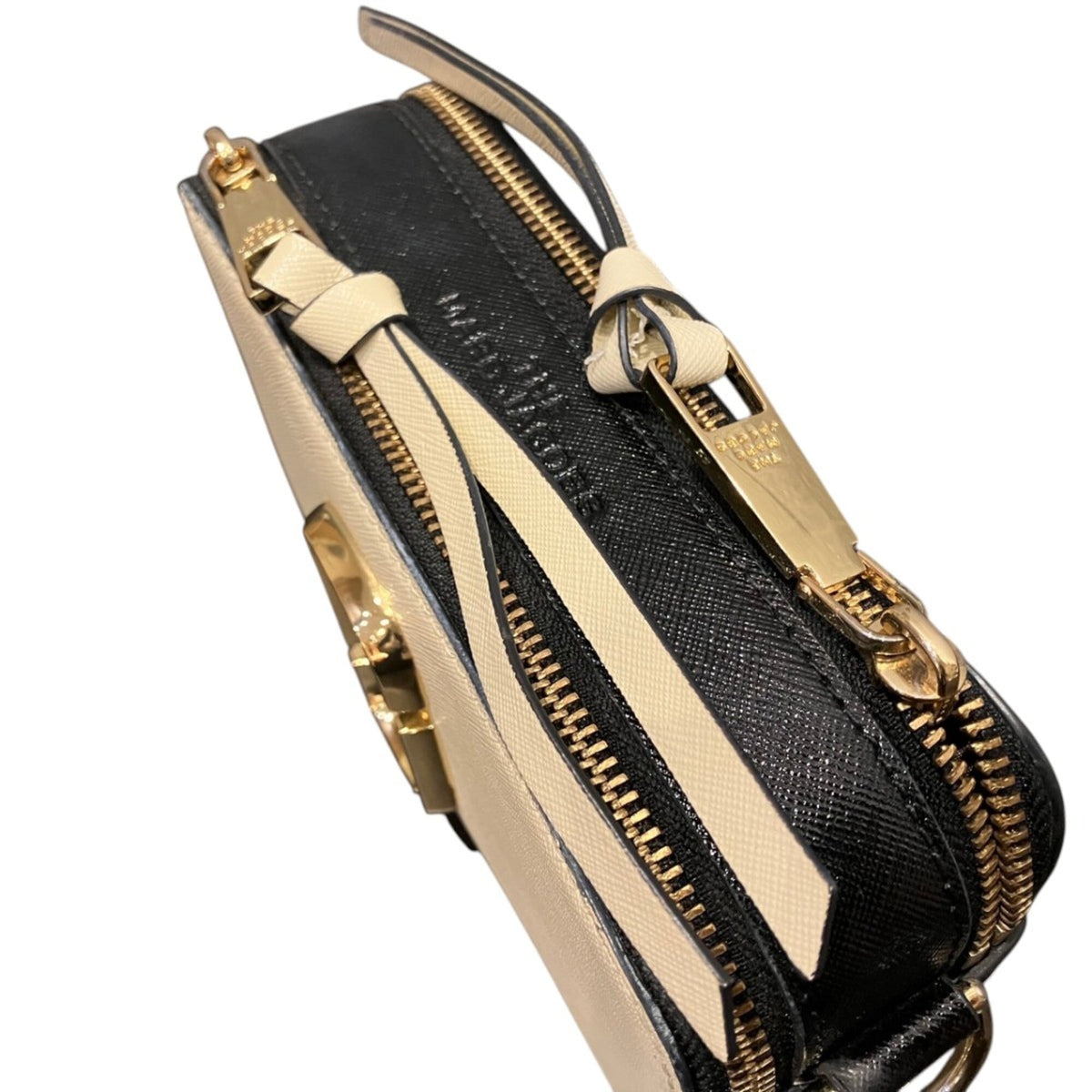Marc Jacobs Ivory Leather Shoulder Bag (Pre-Owned)