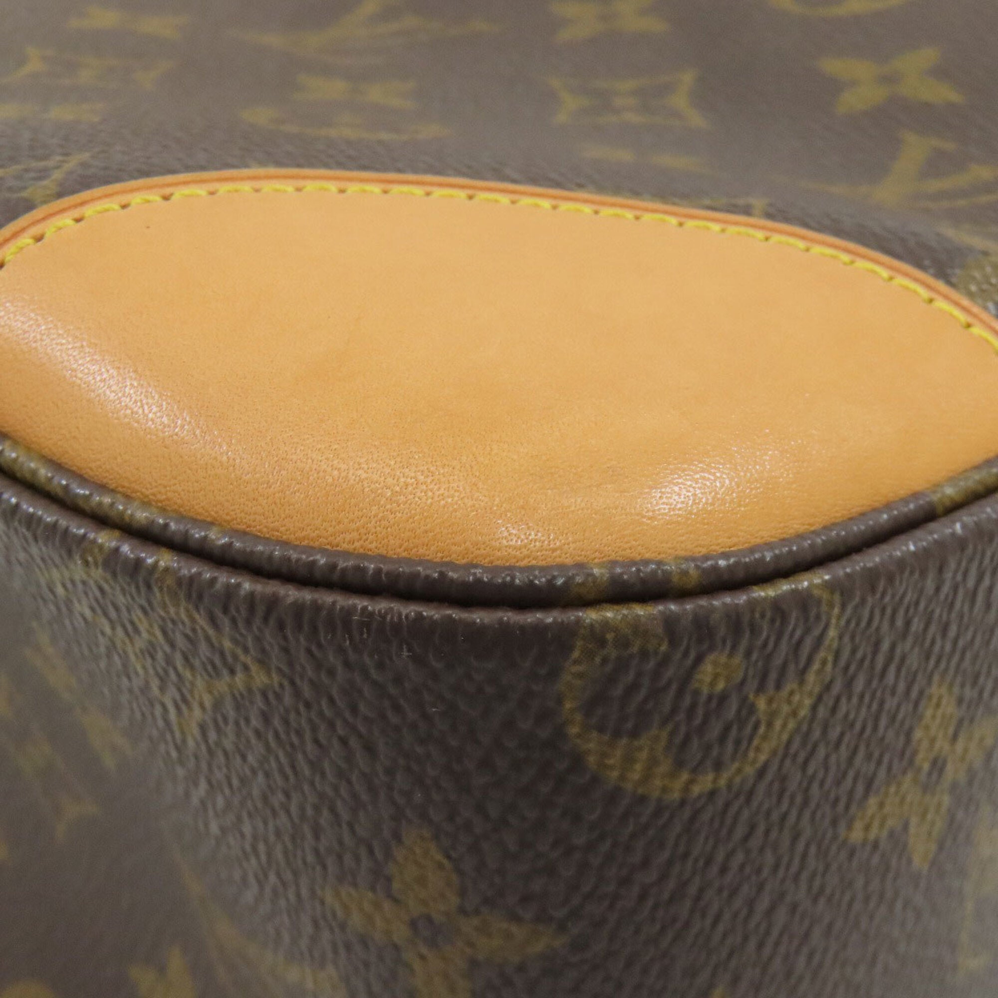 Louis Vuitton Monogram Monogram Canvas Shoulder Bag (Pre-Owned)