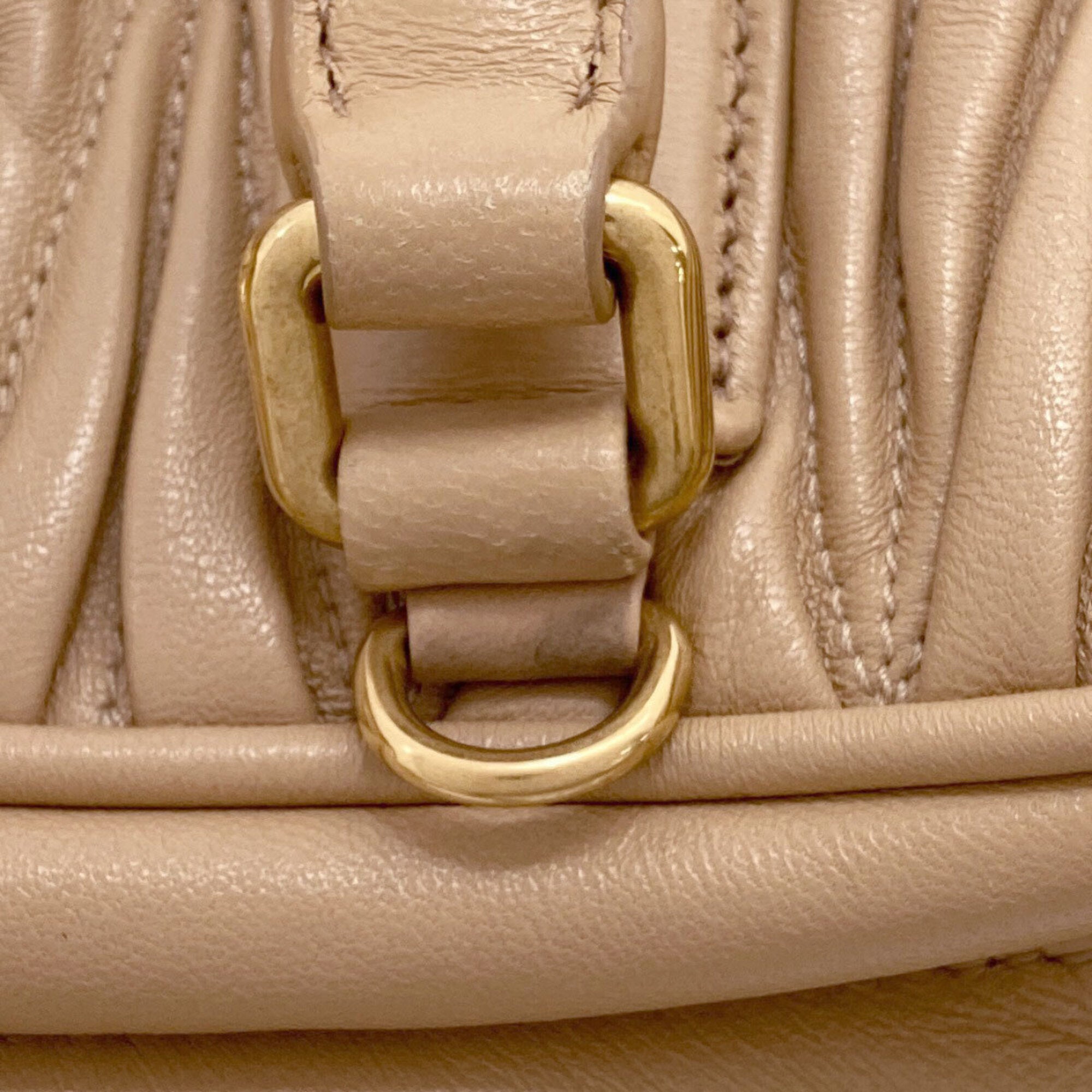 Miu Miu Brown Leather Handbag (Pre-Owned)
