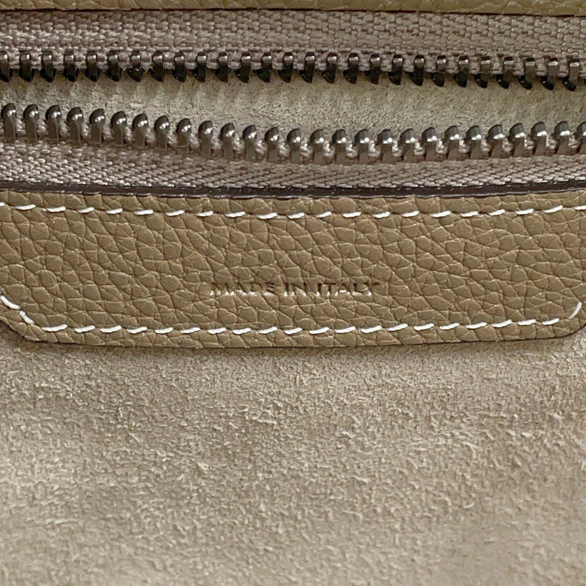 Celine Grayish Leather Handbag (Pre-Owned)