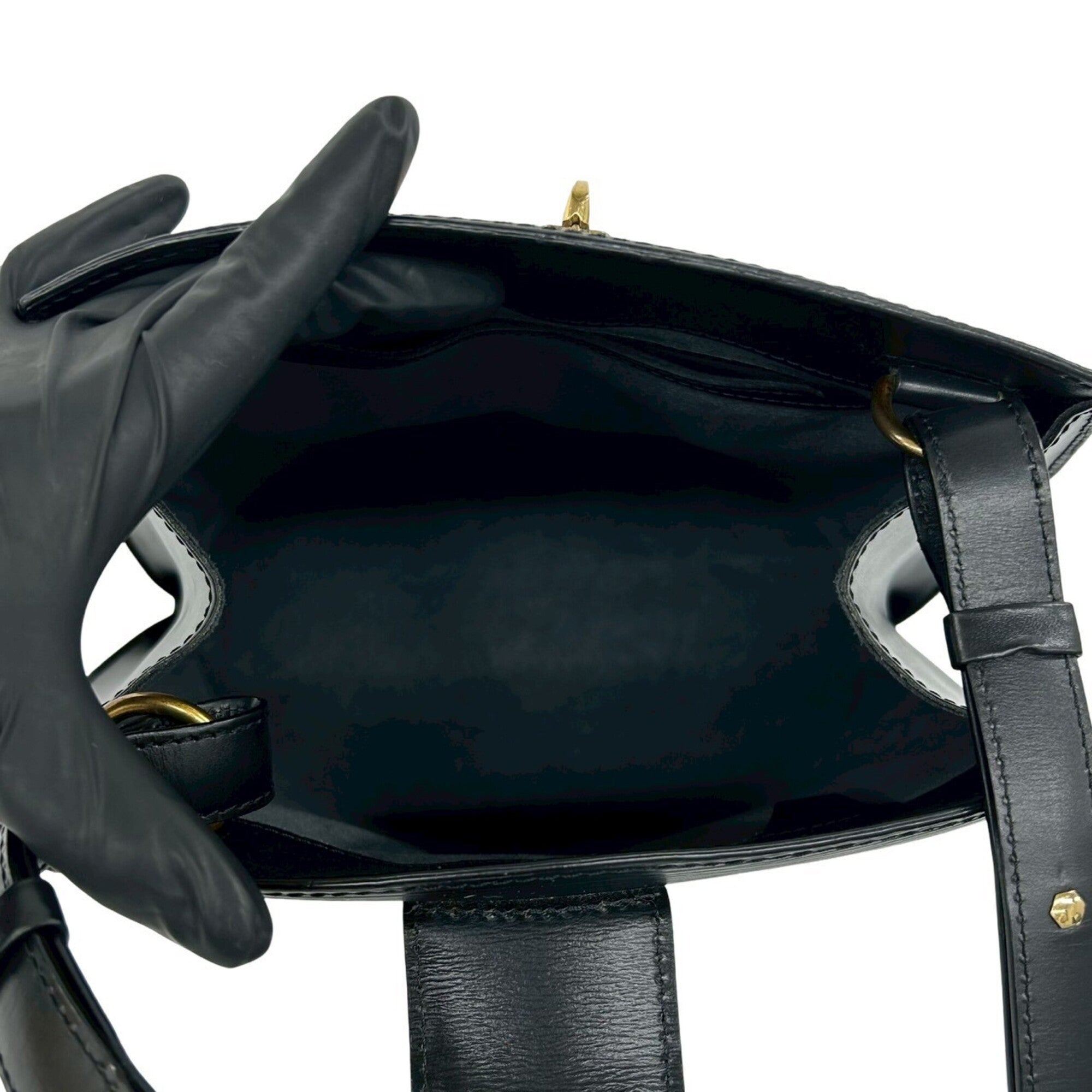 Louis Vuitton Black Leather Shoulder Bag (Pre-Owned)
