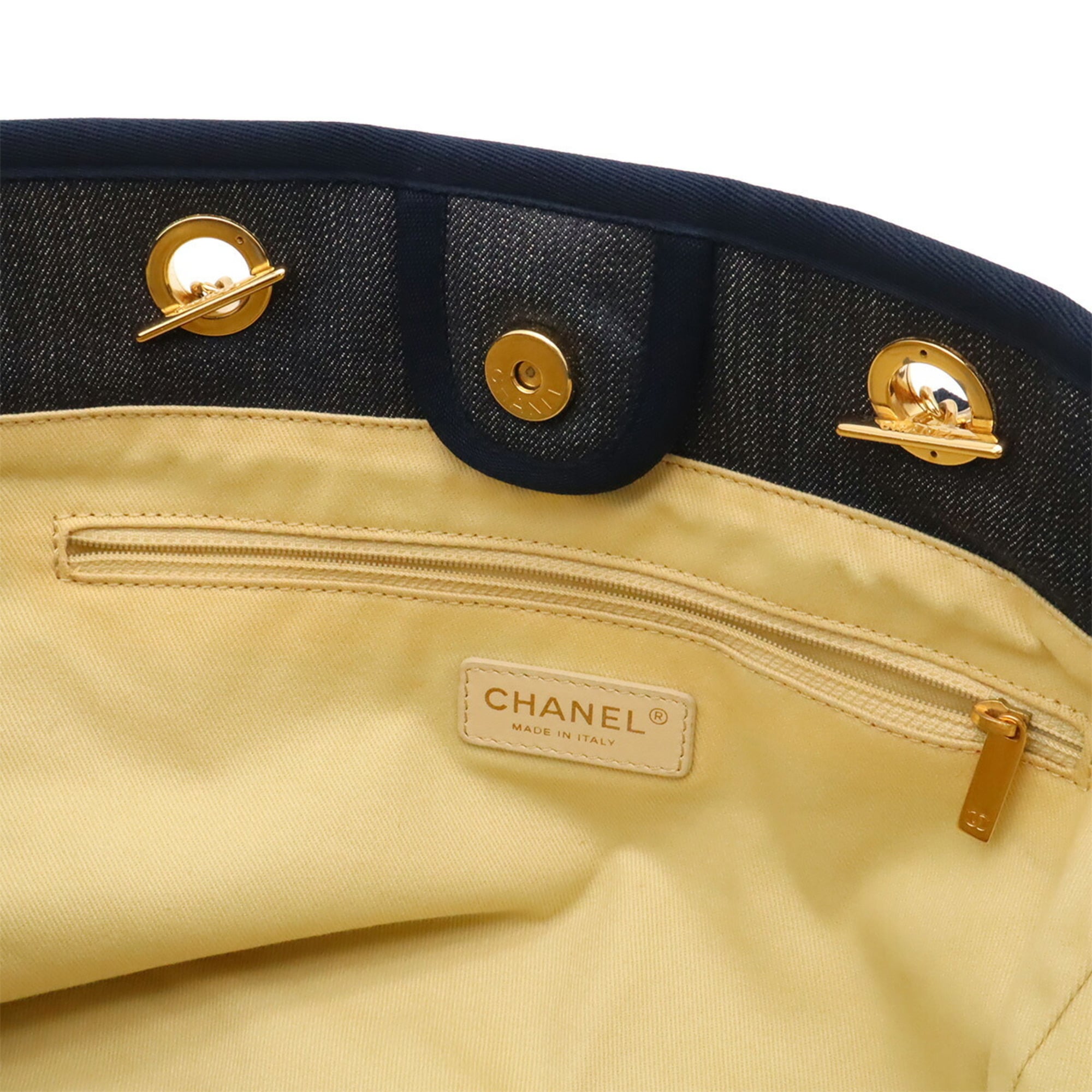 Chanel Navy Denim Shoulder Bag Tote Bag (Pre-Owned)