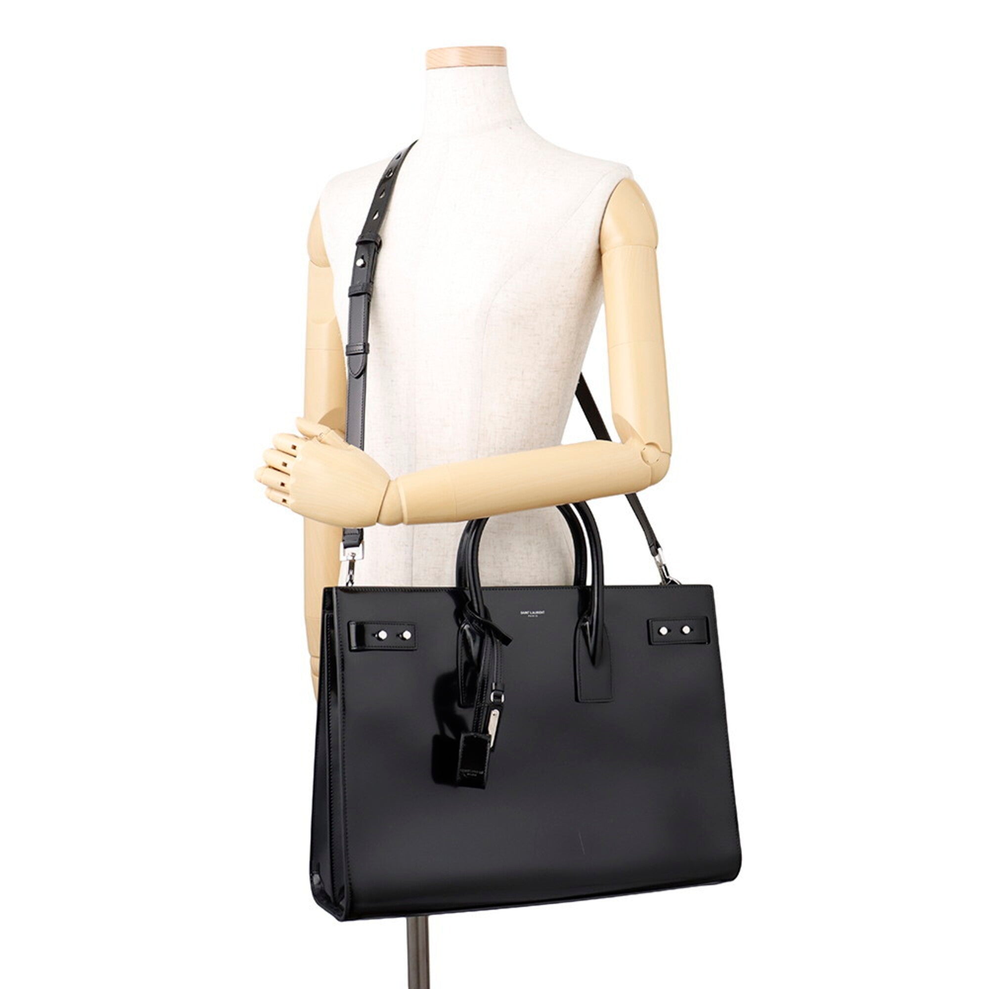Yves Saint Laurent Black Patent Leather Handbag Pouch (Pre-Owned)