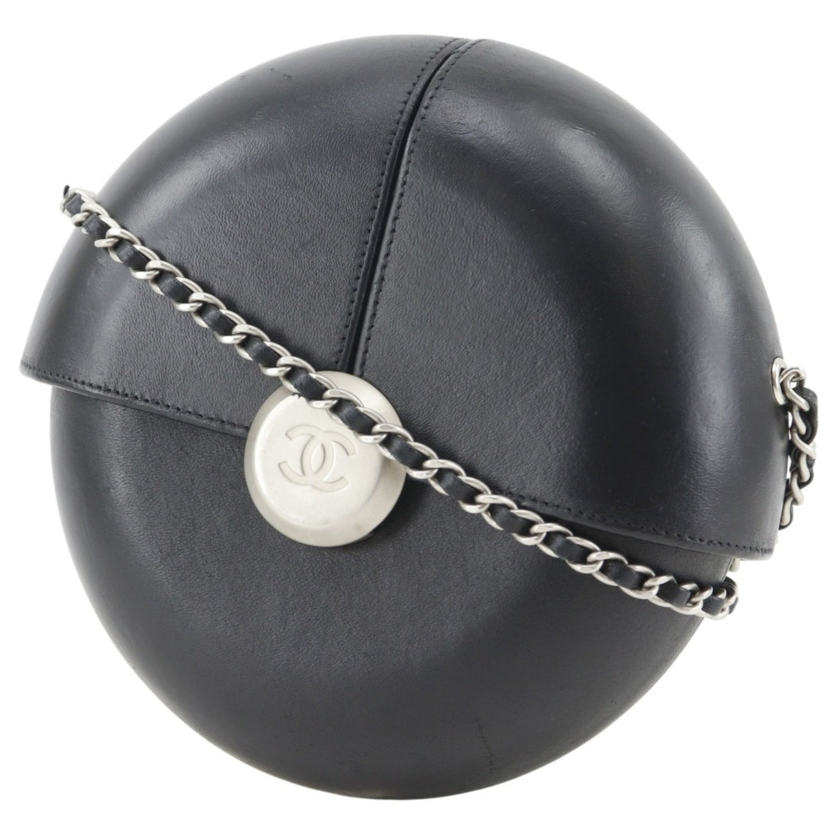 Chanel Black Leather Shoulder Bag (Pre-Owned)