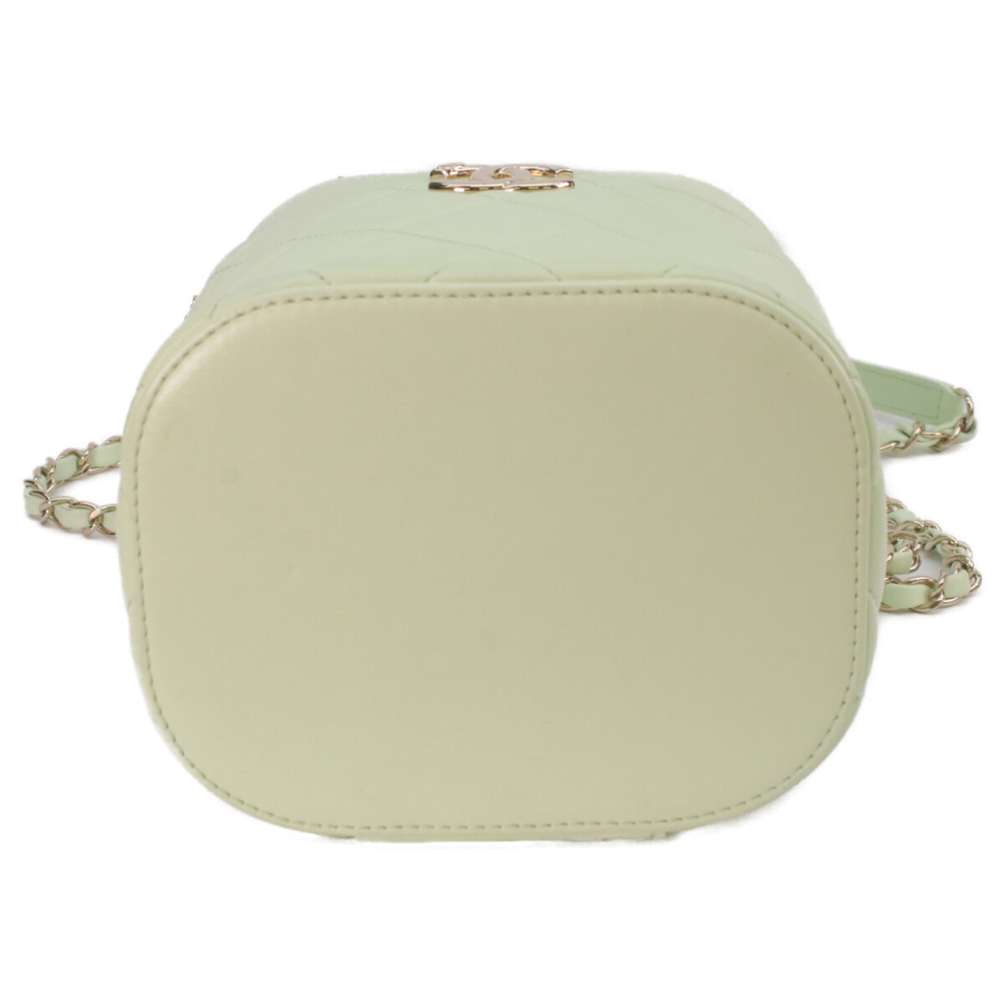 Chanel Lime Green Leather Shoulder Bag (Pre-Owned)