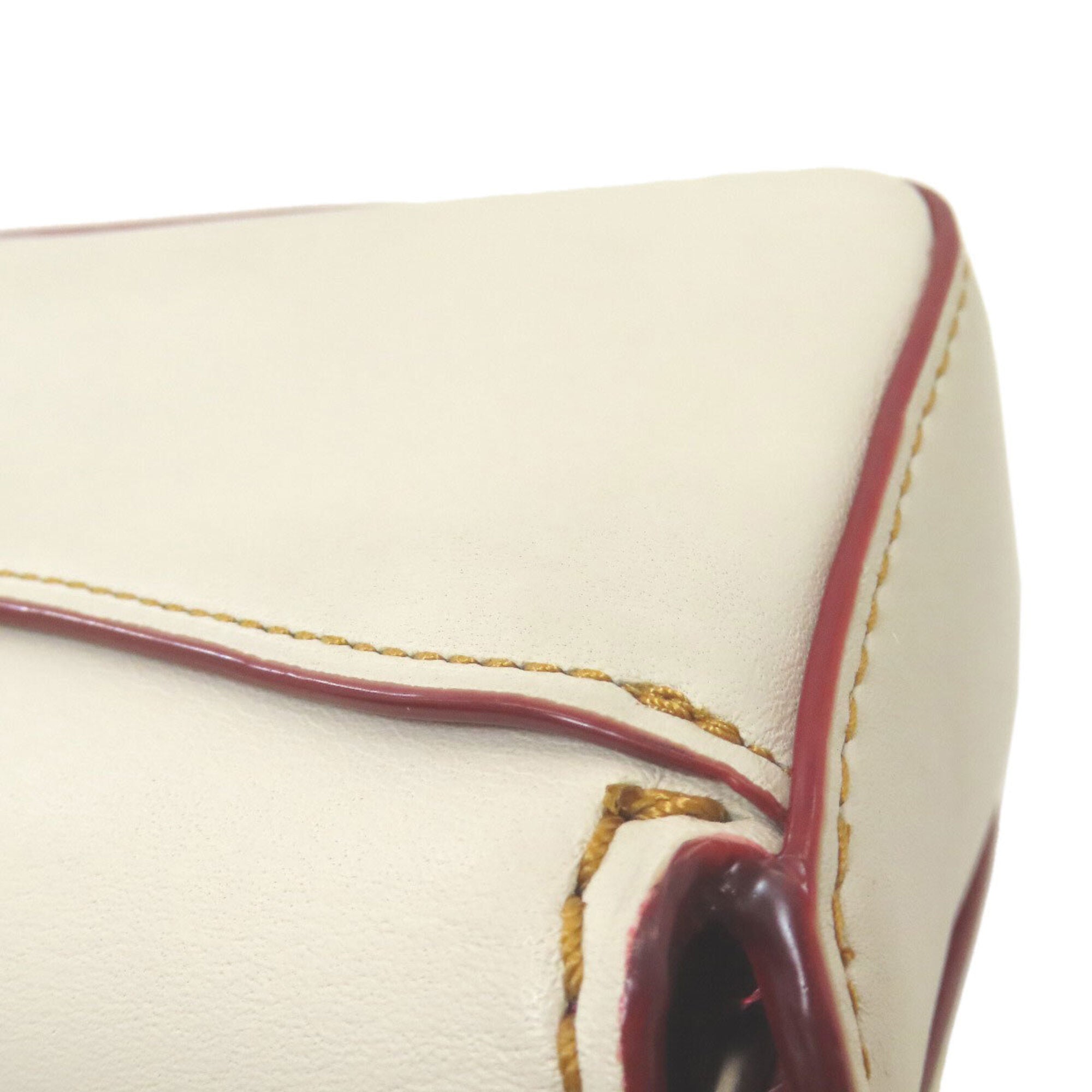 Coach White Leather Shoulder Bag (Pre-Owned)