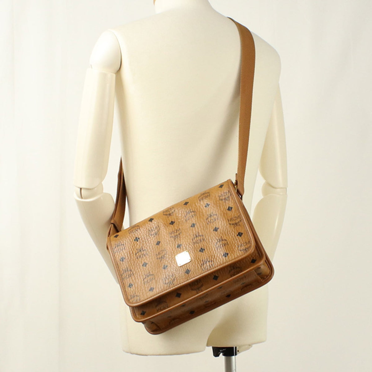 Mcm Brown Pvc Shoulder Bag (Pre-Owned)