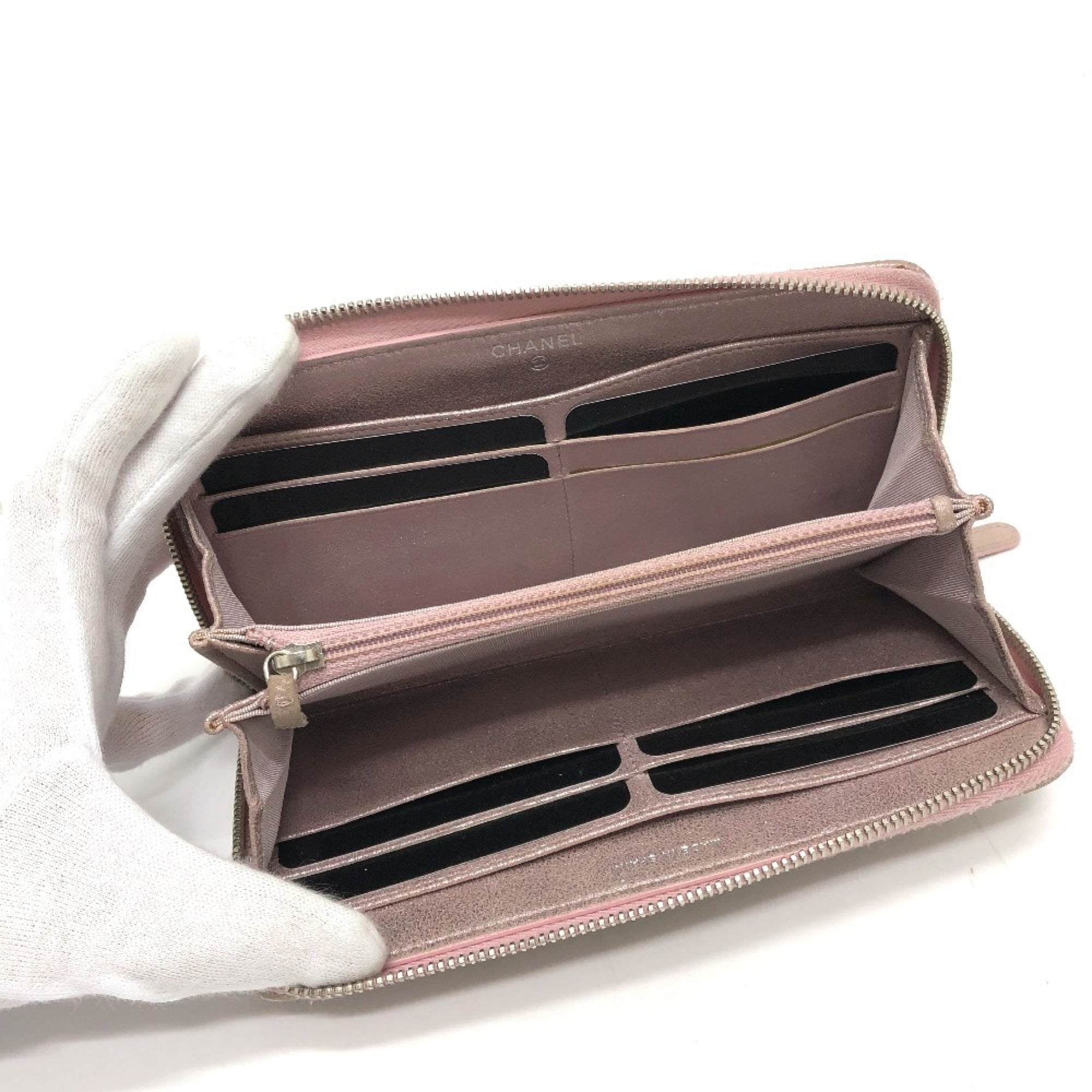 Chanel Pink Leather Long Wallet (Bi-Fold) (Pre-Owned)