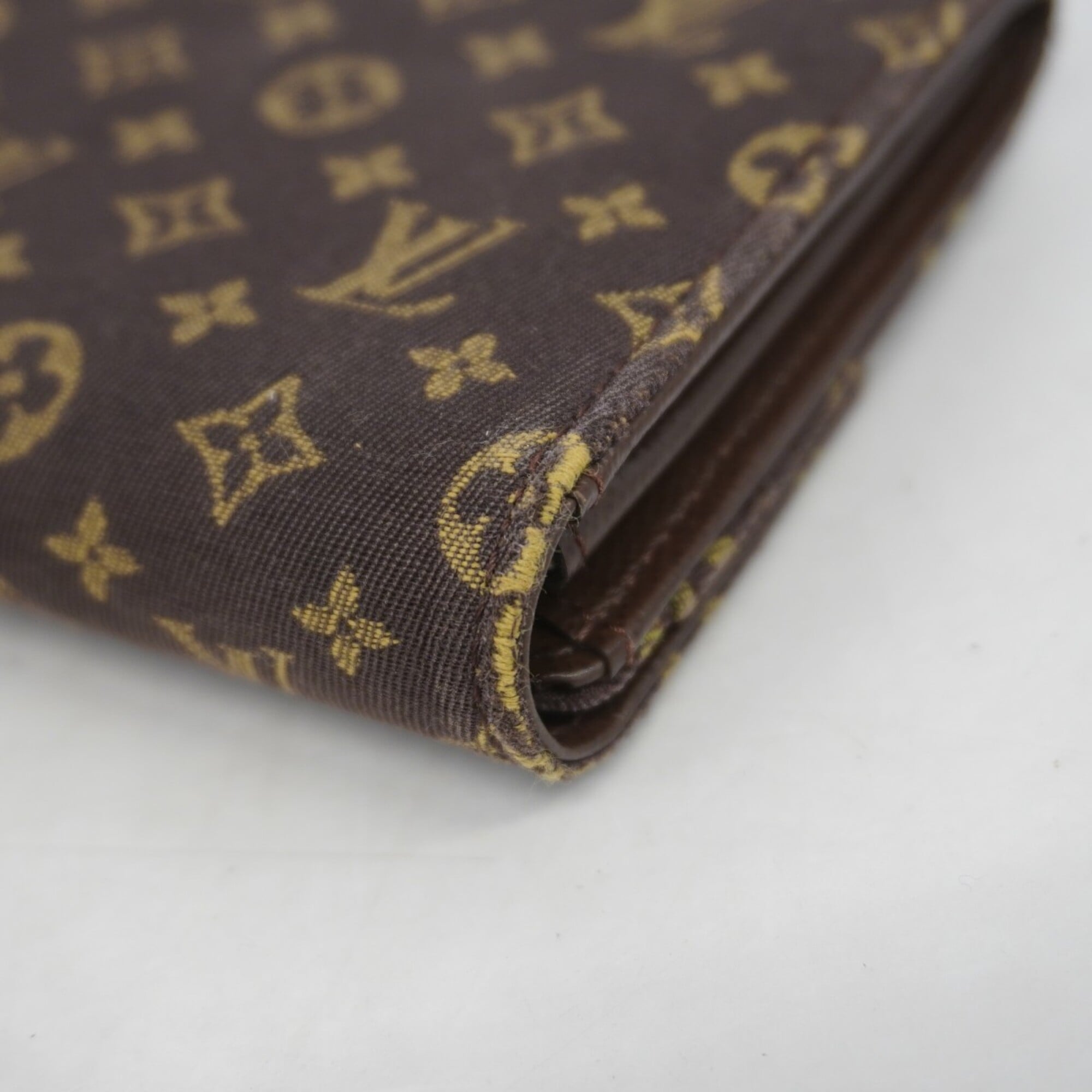 Louis Vuitton Ebene Long Wallet (Bi-Fold) (Pre-Owned)