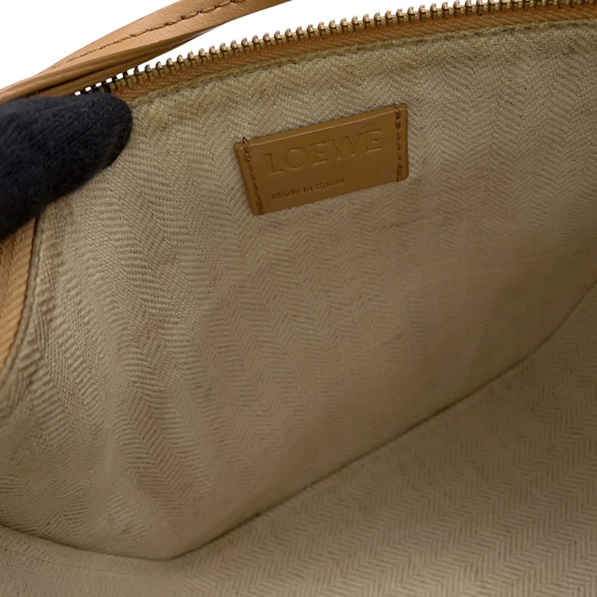 Loewe Camel Leather Handbag (Pre-Owned)