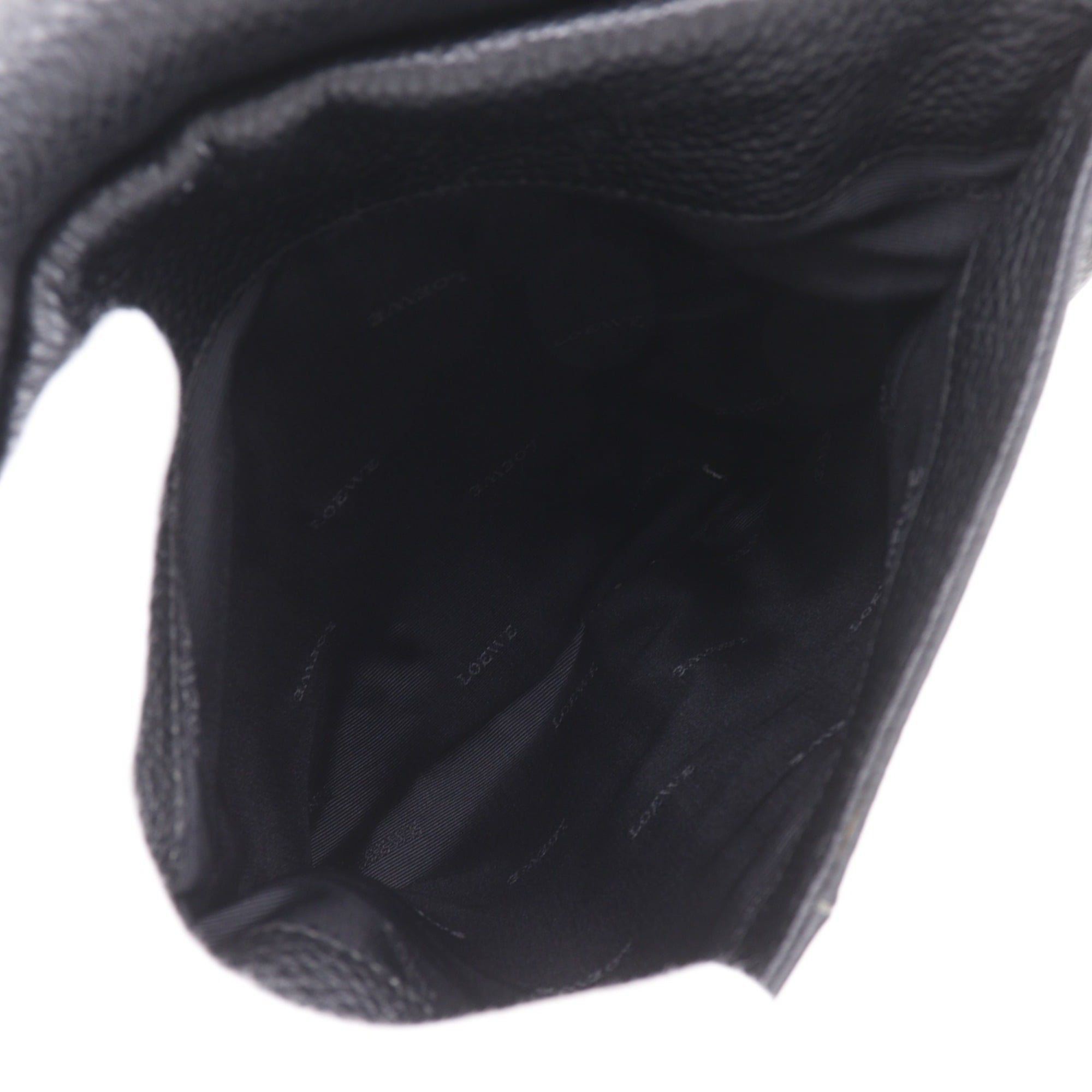 Loewe Black Leather Shoulder Bag (Pre-Owned)