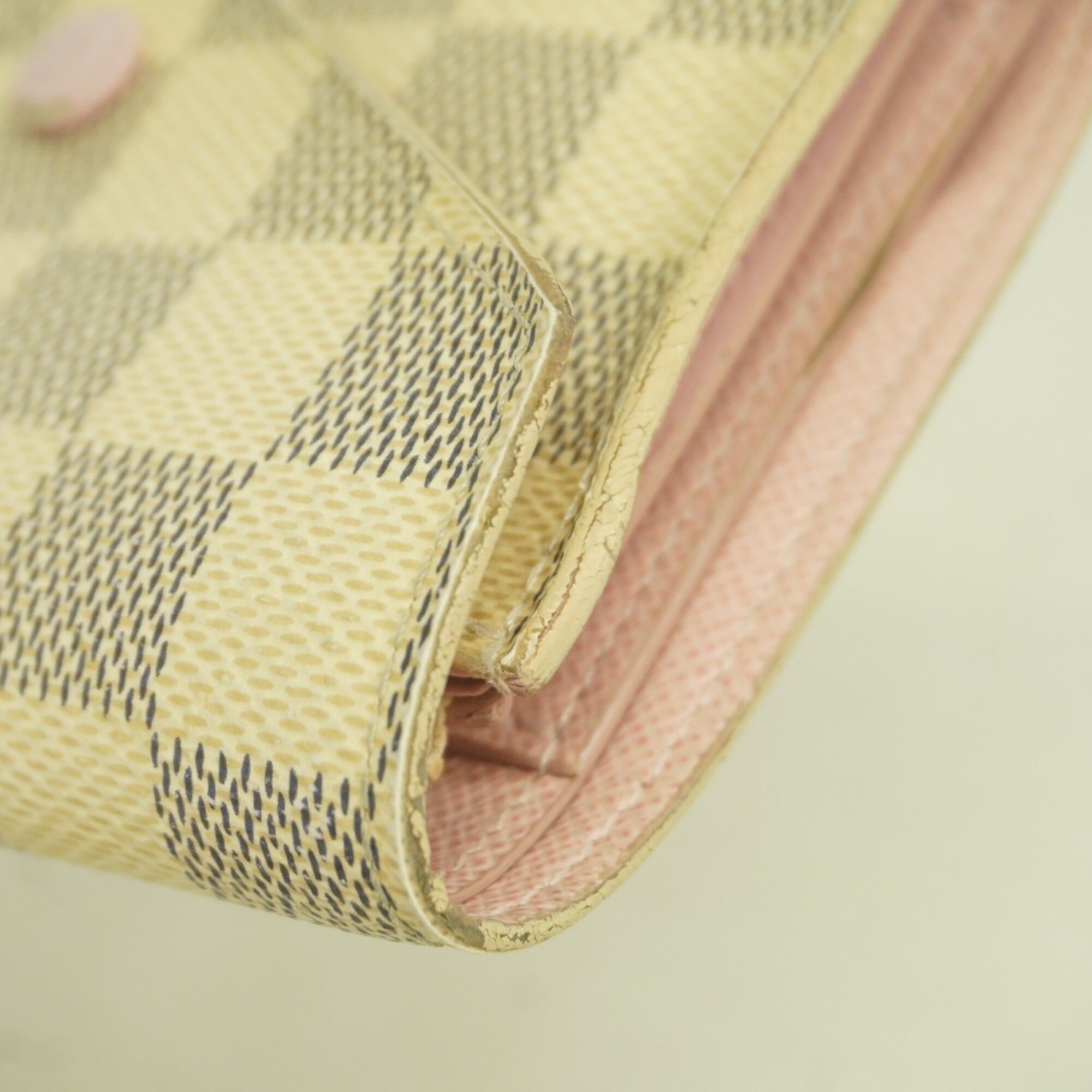 Louis Vuitton White Wallet (Tri-Fold) (Pre-Owned)