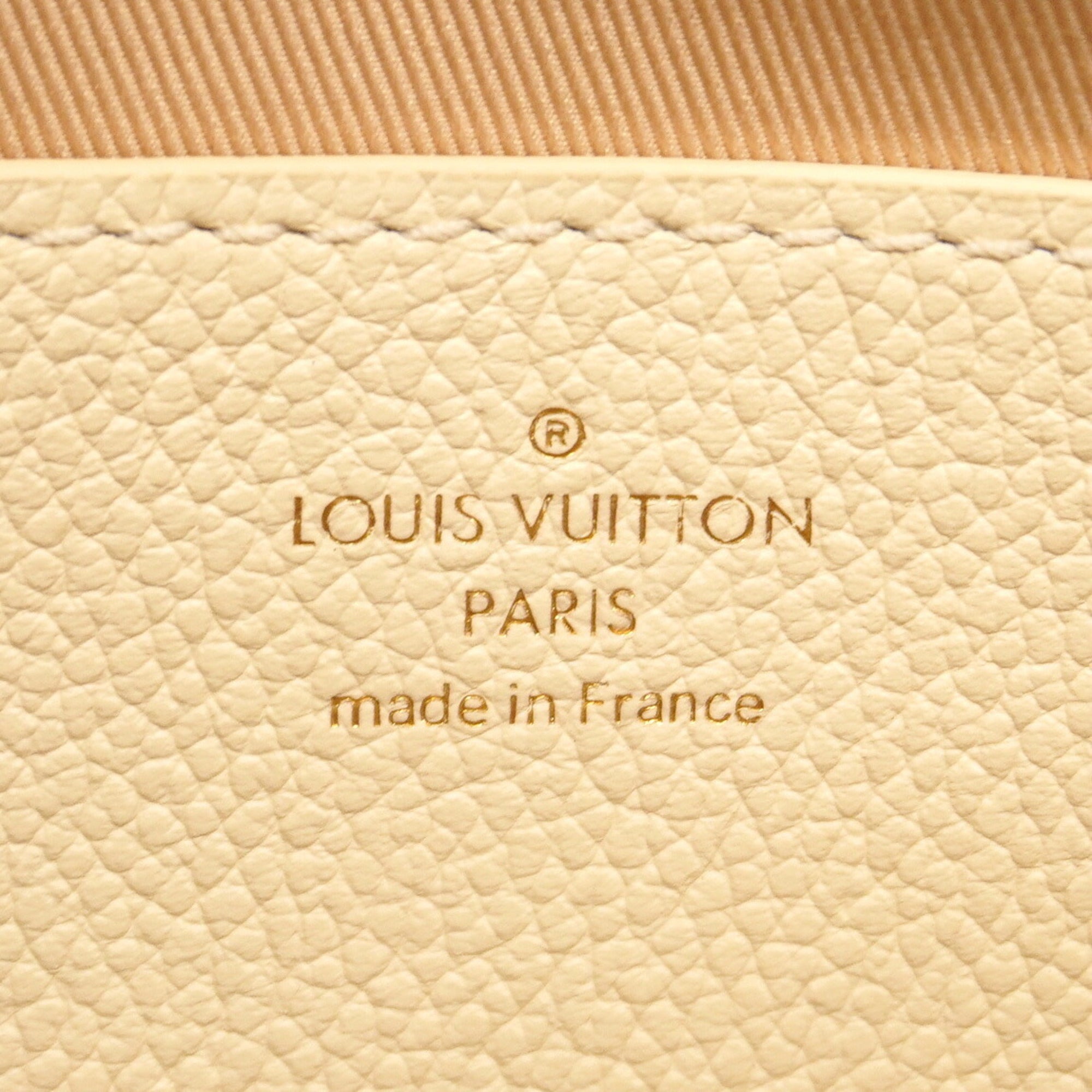 Louis Vuitton Cream Shoulder Bag (Pre-Owned)