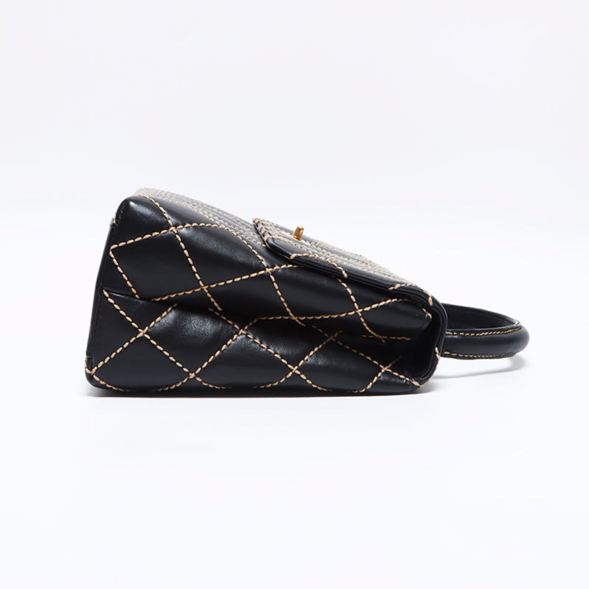 Chanel Black Handbag (Pre-Owned)