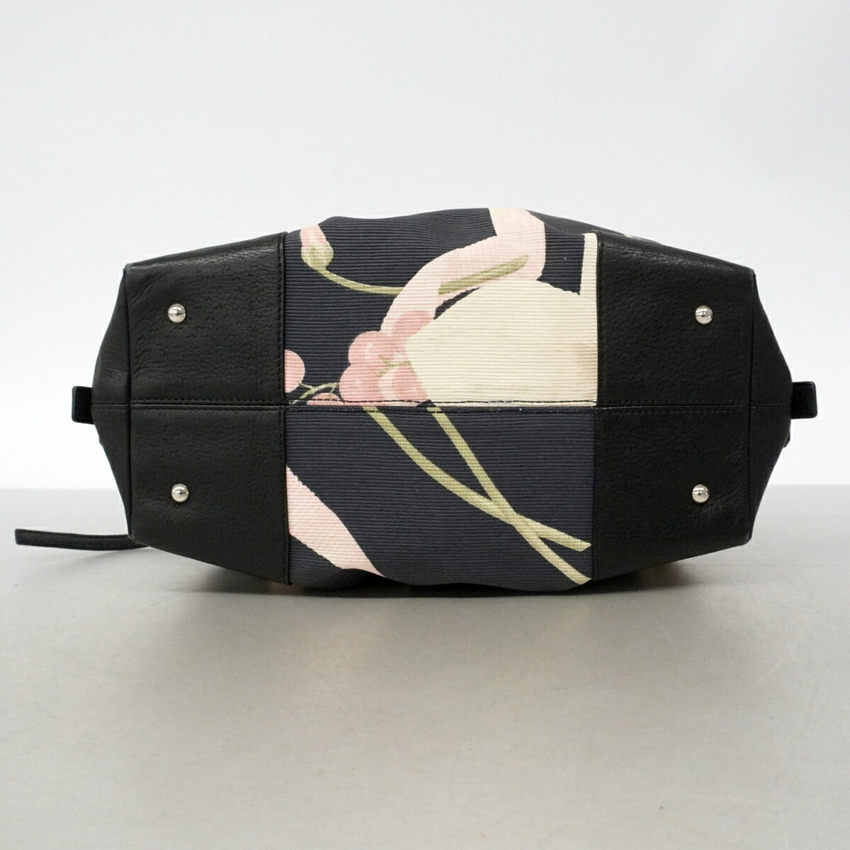 Salvatore Ferragamo Black Canvas Handbag (Pre-Owned)