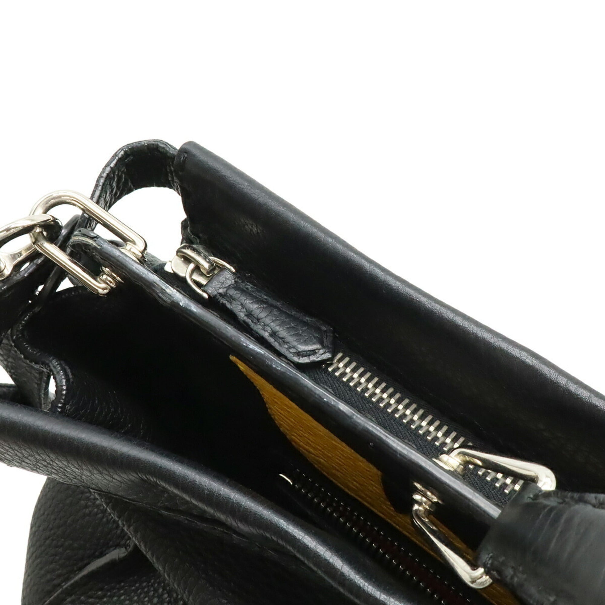 Fendi Black Leather Shoulder Bag Tote Bag (Pre-Owned)