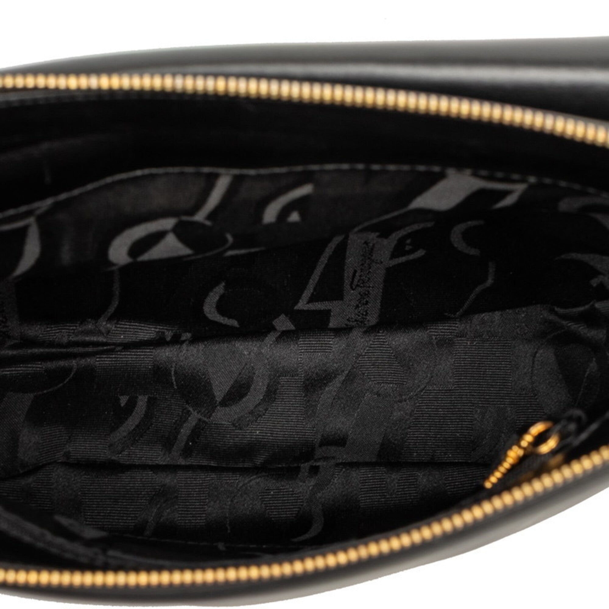 Salvatore Ferragamo Black Leather Shoulder Bag (Pre-Owned)