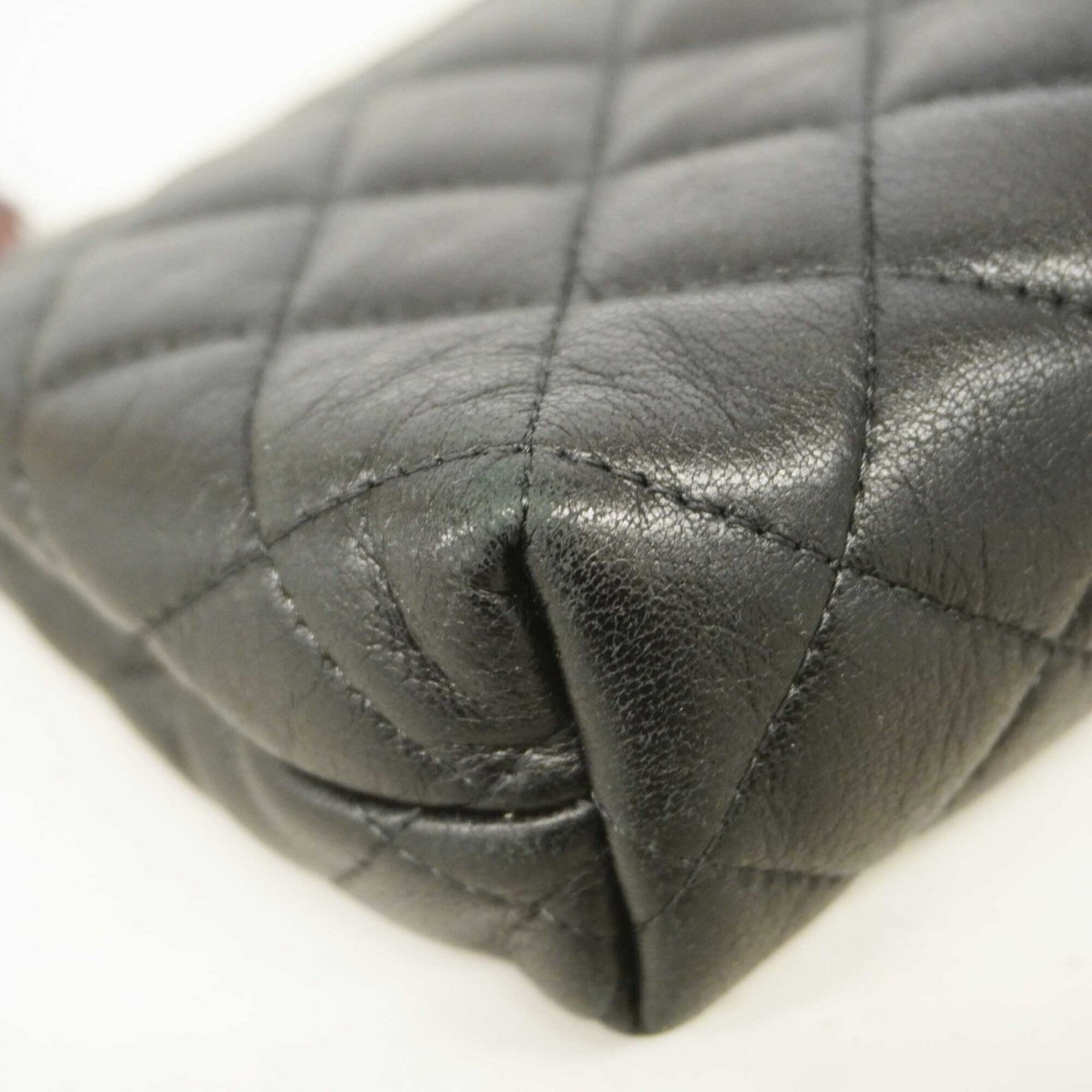 Chanel Black Leather Pouch (Pre-Owned)