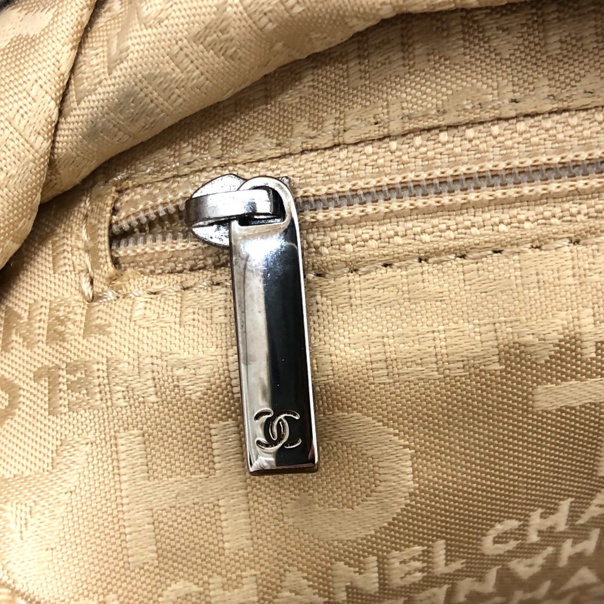 Chanel Beige Leather Boston Bag (Pre-Owned)