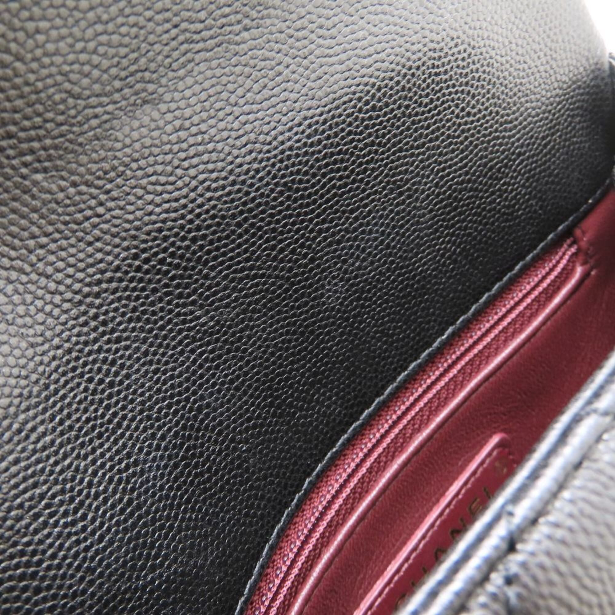 Chanel Black Grained Calfskin Handbag (Pre-Owned)