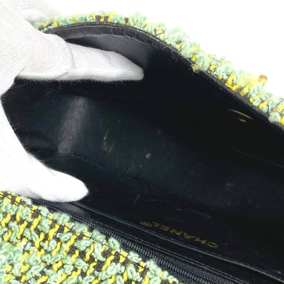 Chanel Green Tweed Handbag (Pre-Owned)