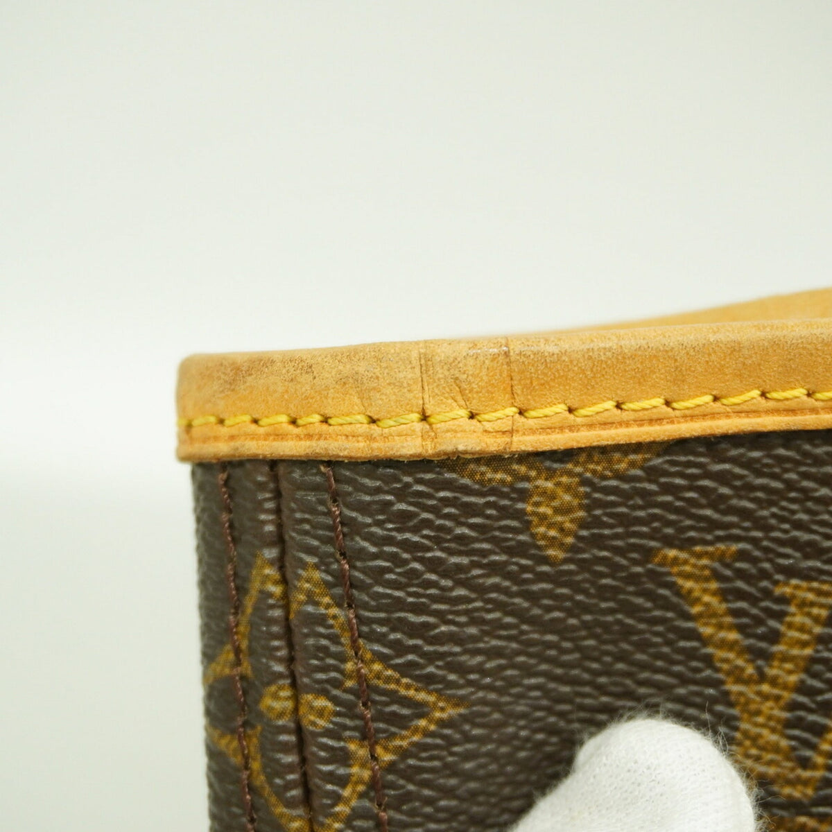 Louis Vuitton Brown Tote Bag (Pre-Owned)
