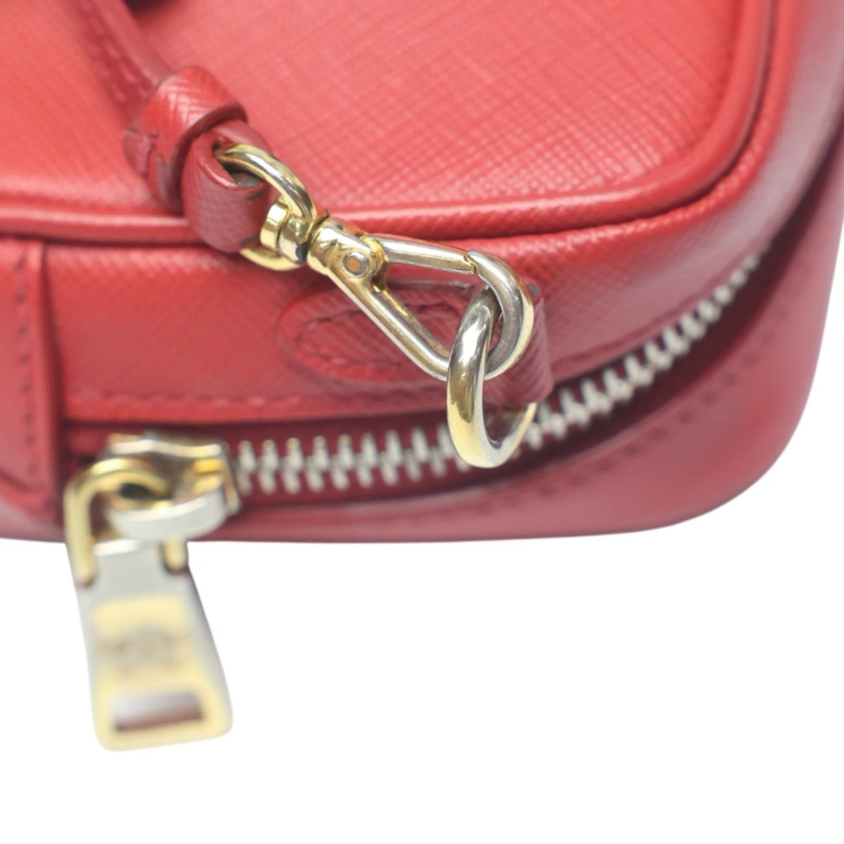 Prada Red Color Leather Shoulder Bag (Pre-Owned)