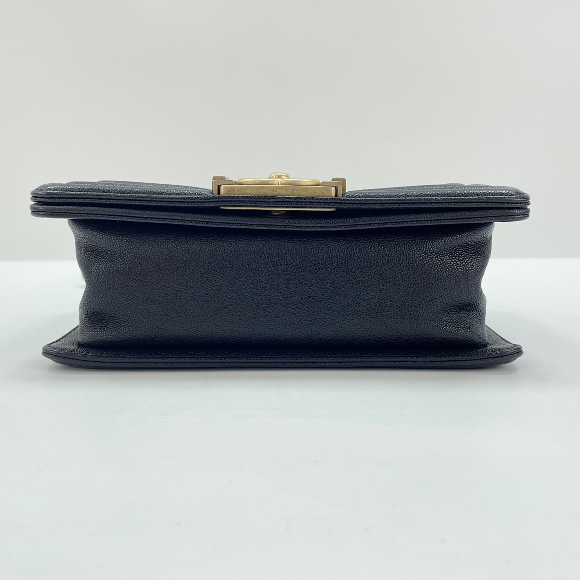 Chanel Black Shoulder Bag (Pre-Owned)