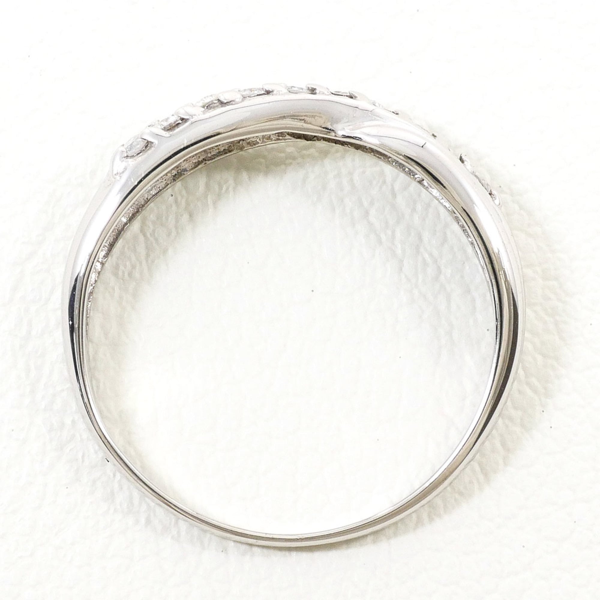 Unbranded White Gold White Gold (18K) Band Ring (Pre-Owned)