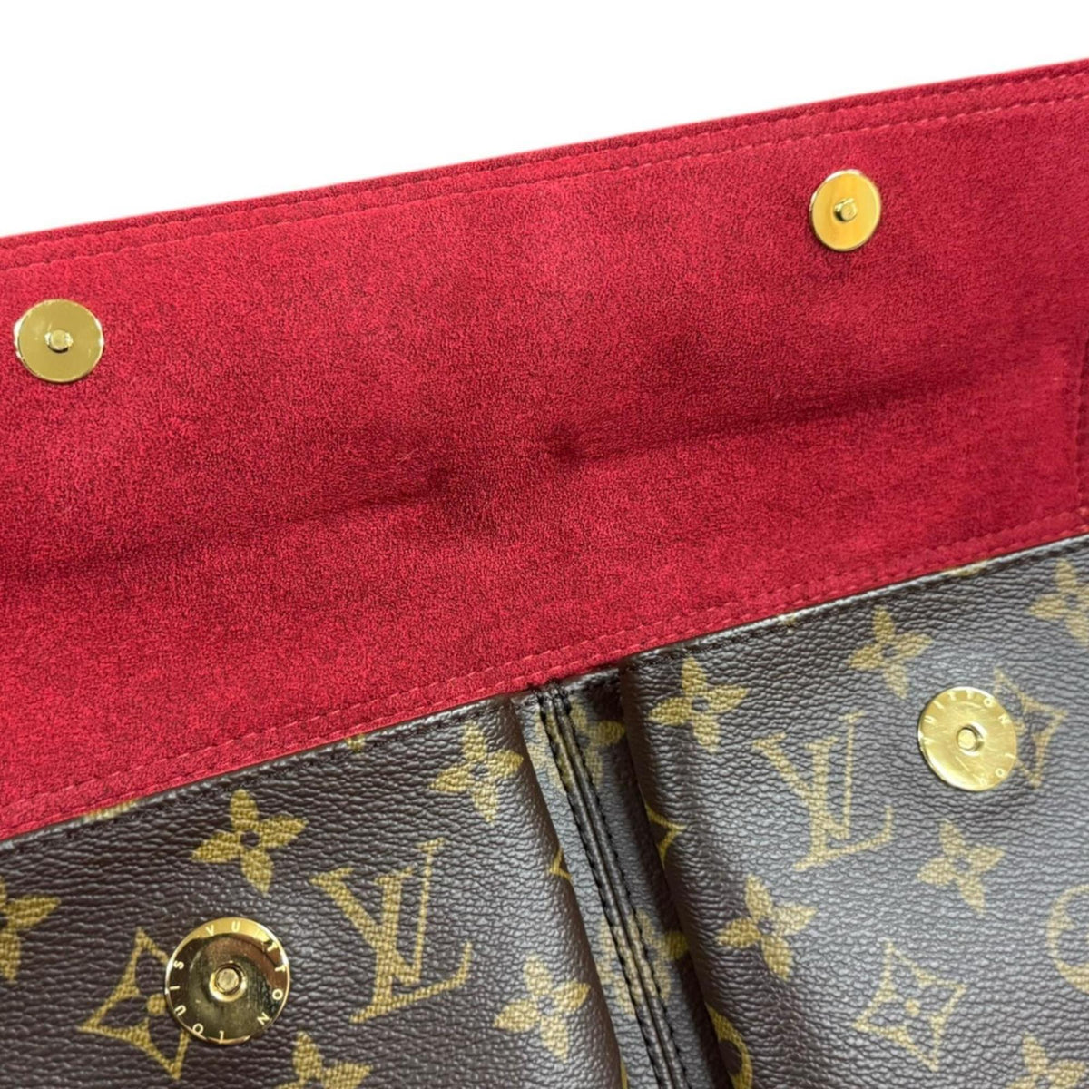 Louis Vuitton Brown Monogram Shoulder Bag (Pre-Owned)