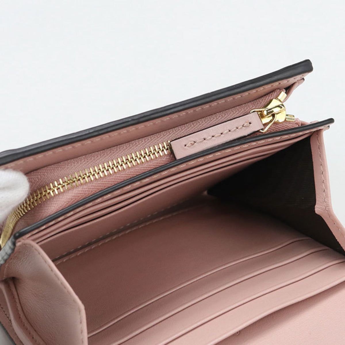 Gucci Pink Leather Wallet (Bi-Fold) (Pre-Owned)