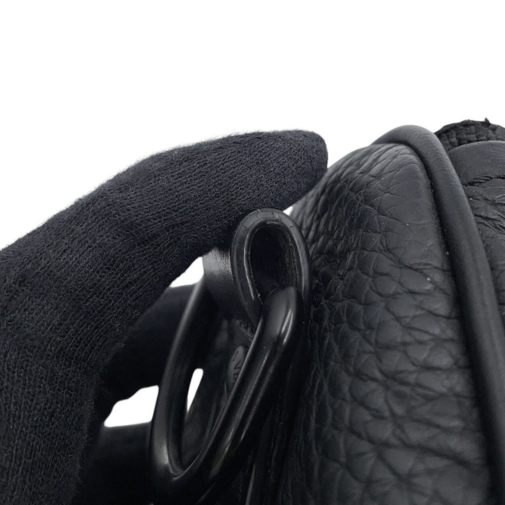 Louis Vuitton Monogram Noir Monogram Leather Handbag (Pre-Owned)