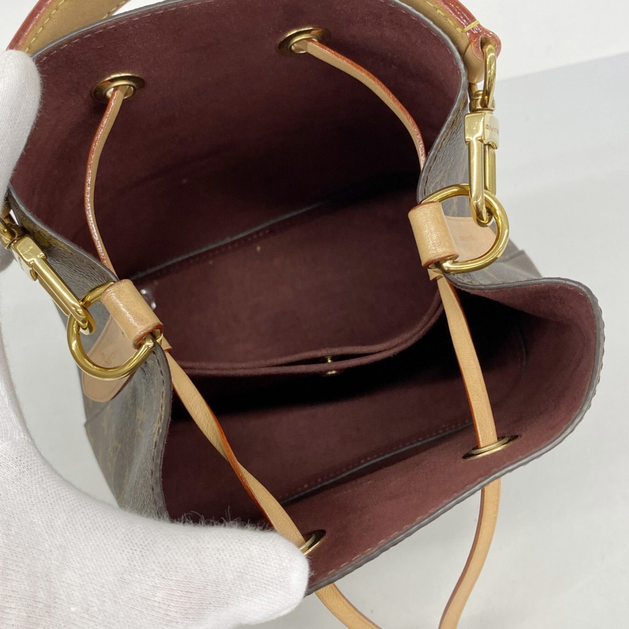 Louis Vuitton Brown Handbag (Pre-Owned)