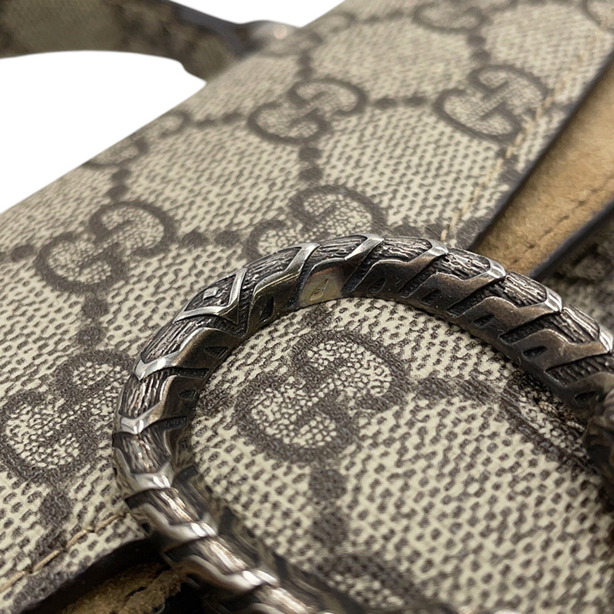 Gucci Beige Gg Supreme Suede Handbag Shoulder Bag (Pre-Owned)